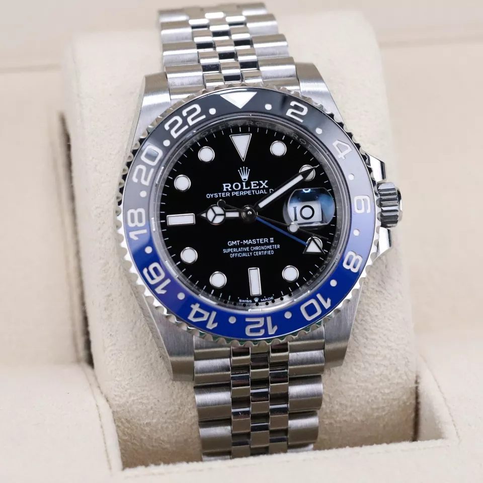 2024 Rolex GMT-Master II Batgirl 40mm Jubilee Blue Black 126710BLNR - Image 3
