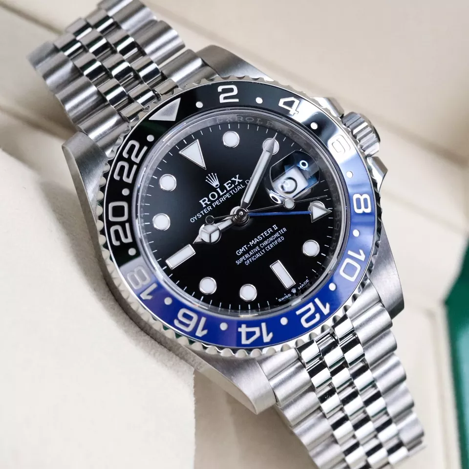 2024 Rolex GMT-Master II Batgirl 40mm Jubilee Blue Black 126710BLNR - Image 6