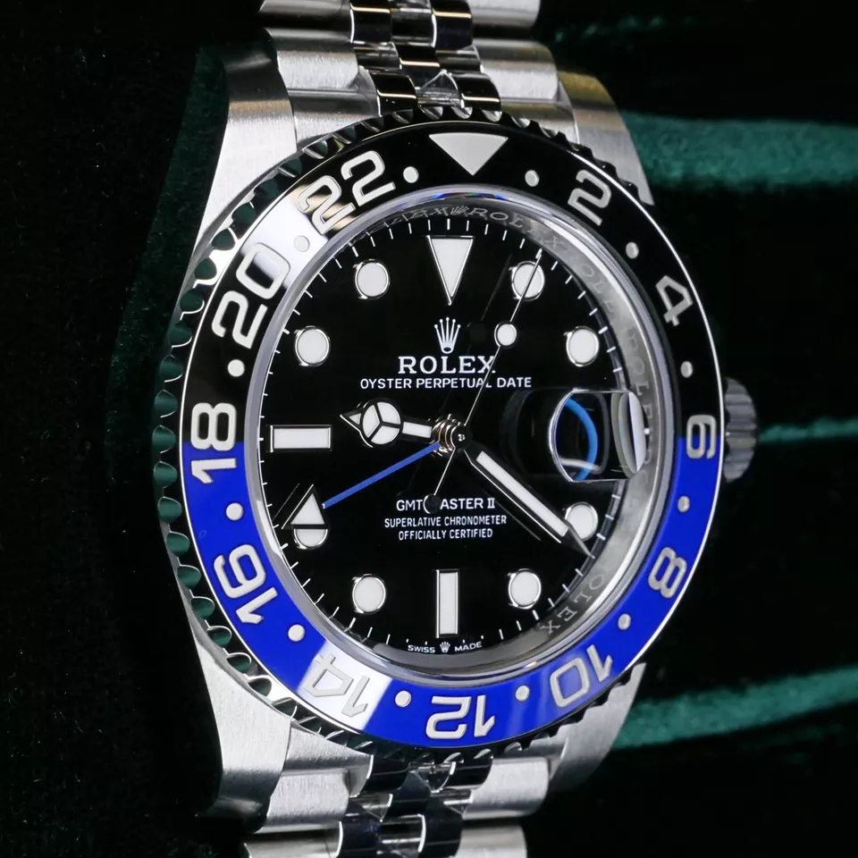 2024 Rolex GMT-Master II “Batgirl” 40mm Jubilee Blue Black Bezel - Image 3