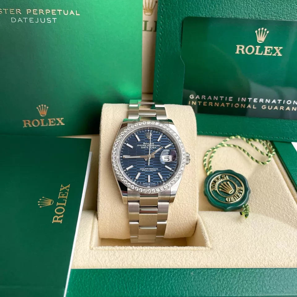 Rolex Datejust 36mm Full Set 2023 UNWORN 126200 Blue Fluted Motif Dial Diamond B - Image 3