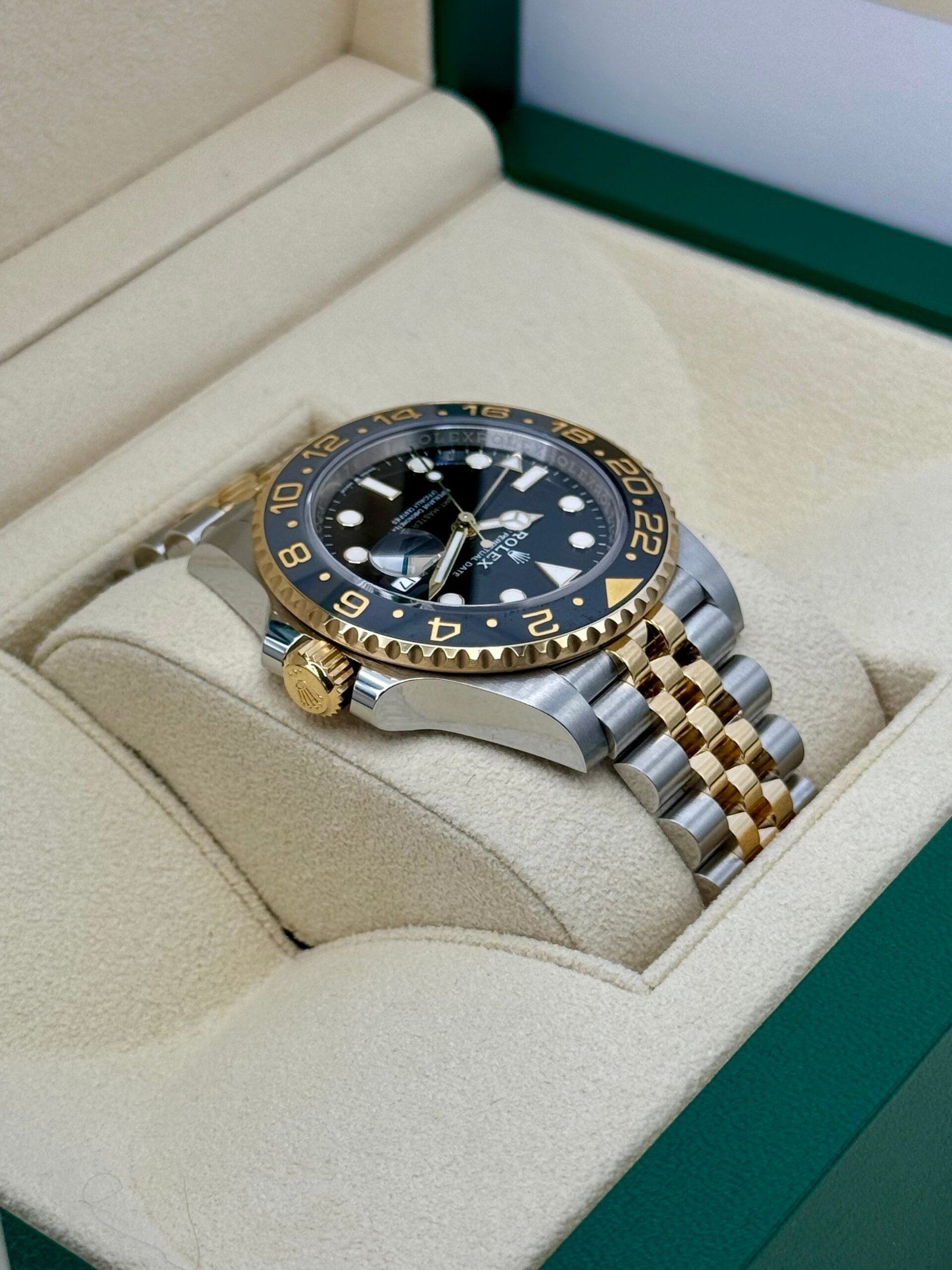 2024 Rolex GMT-Master II 40mm 126713GRNR Two-Tone Jubilee Black Dial - Image 8