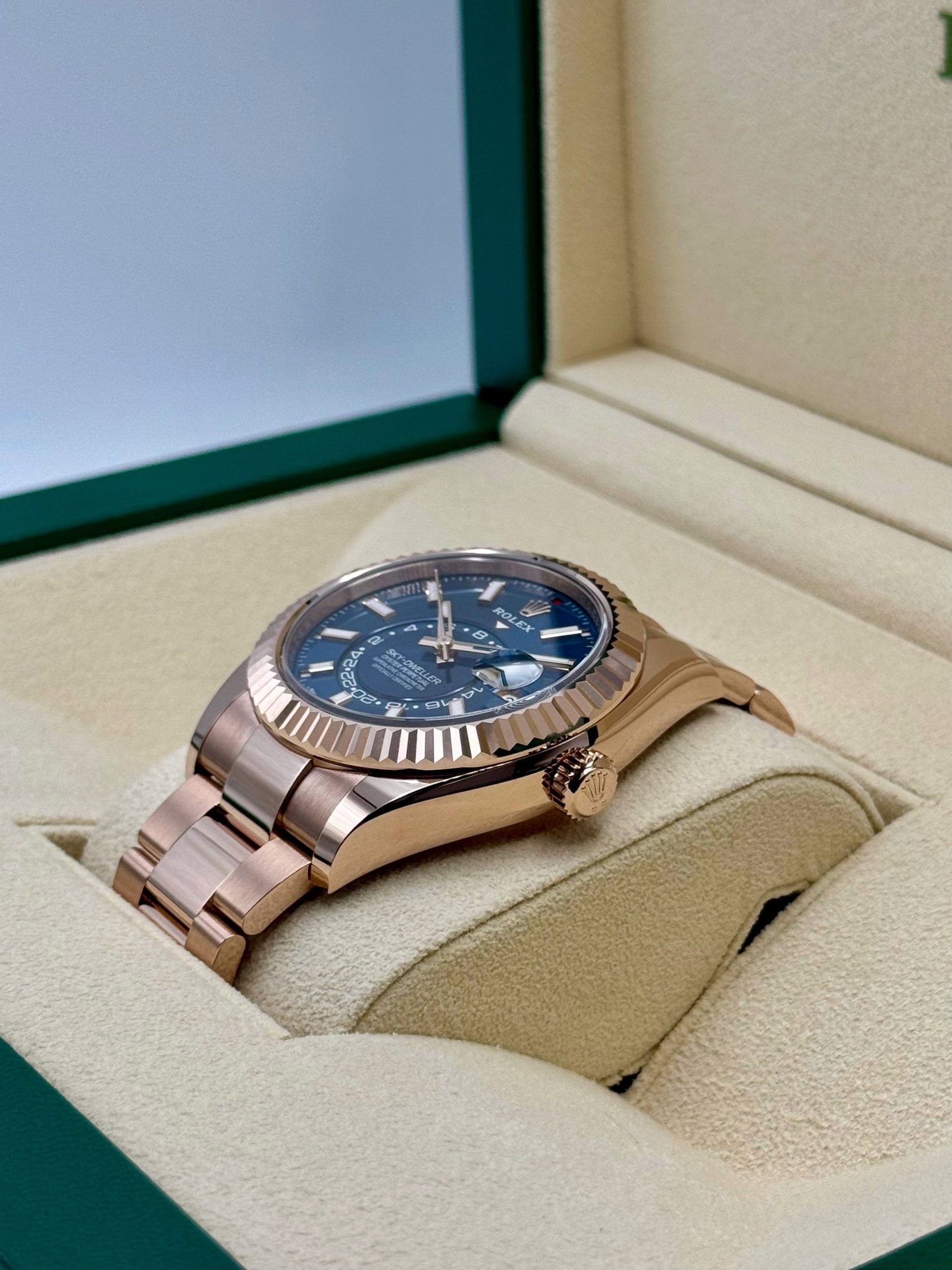 2025 Rolex Sky-Dweller 42mm 336935 Rose Gold Blue Dial (Unworn) - Image 7