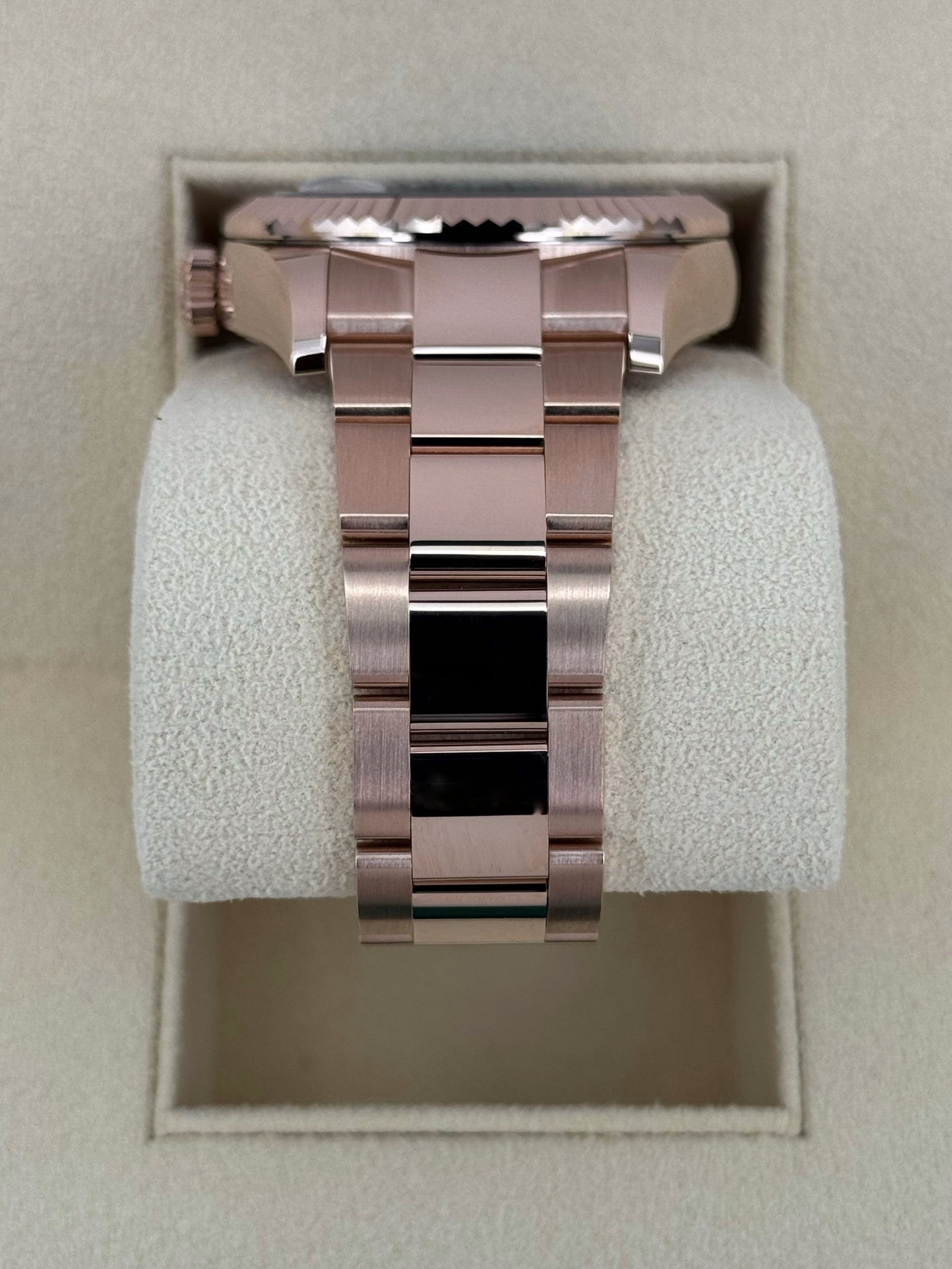 2025 Rolex Sky-Dweller 42mm 336935 Rose Gold Blue Dial (Unworn) - Image 4