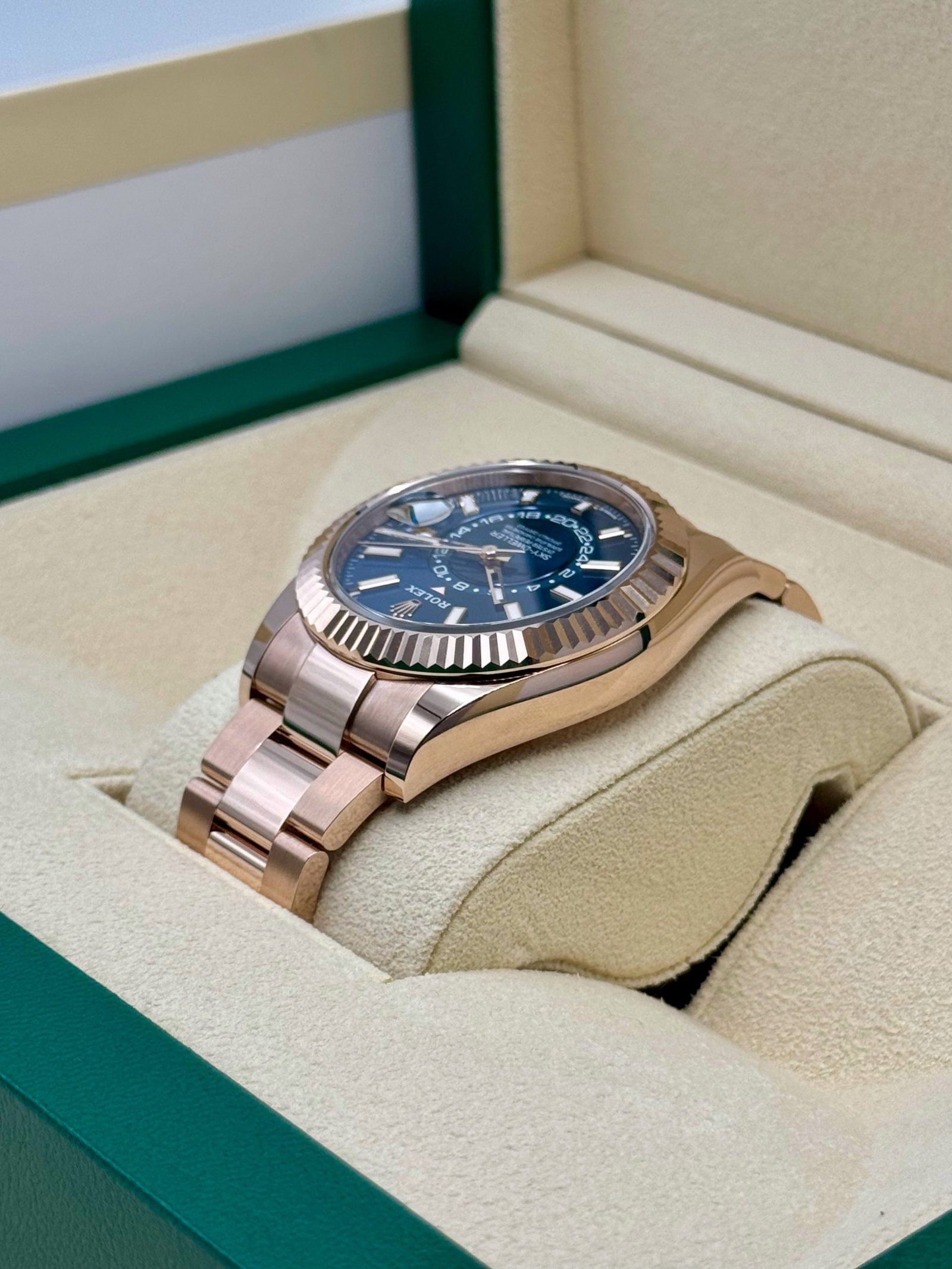 2025 Rolex Sky-Dweller 42mm 336935 Rose Gold Blue Dial (Unworn) - Image 8