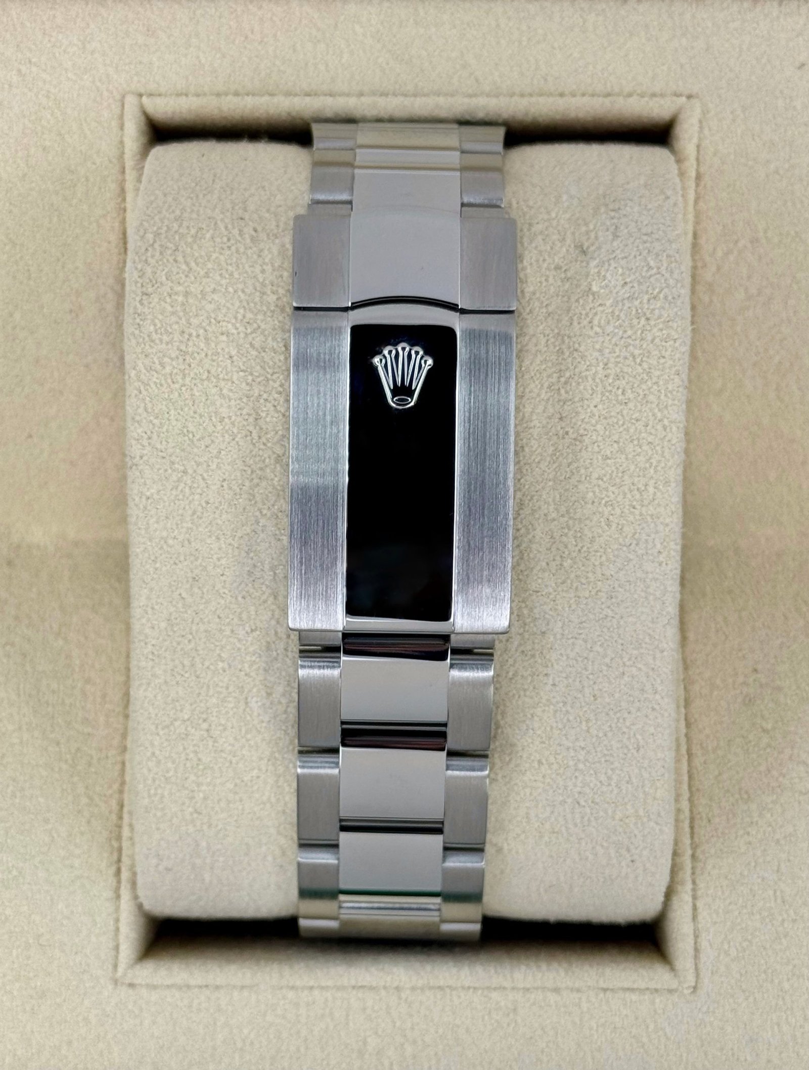 2025 Rolex Sky-Dweller 42mm 336934 Oyster Green Dial (Unworn) - Image 2