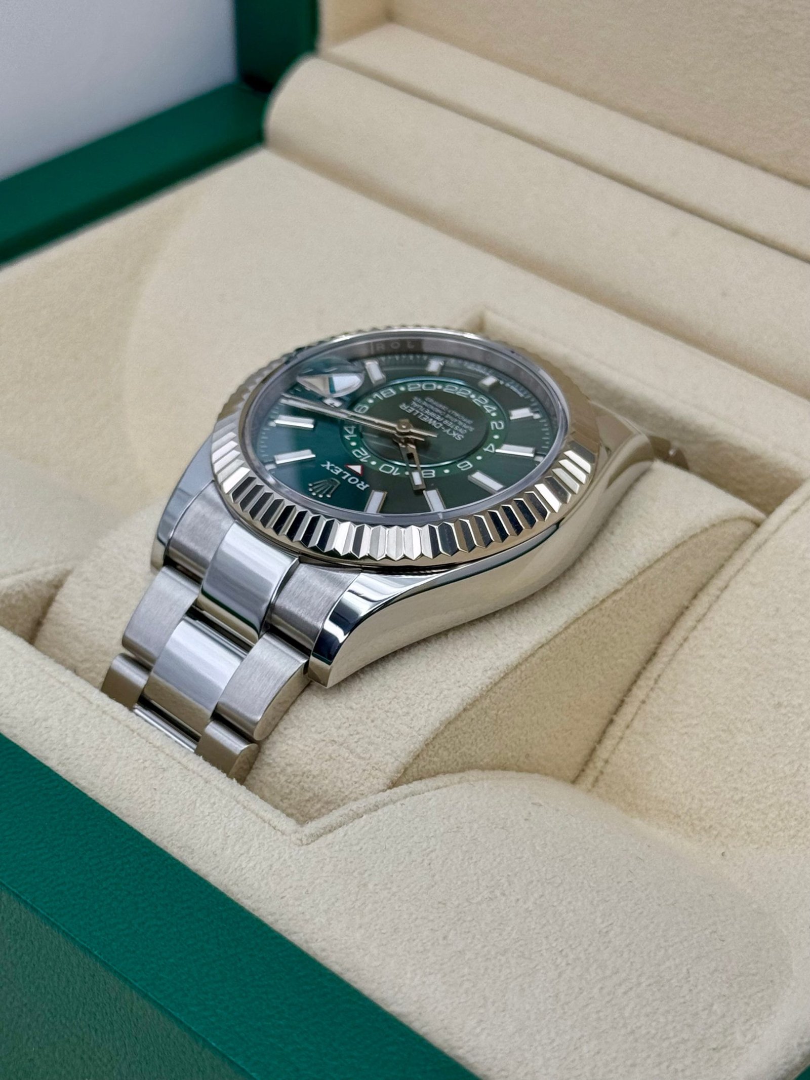 2025 Rolex Sky-Dweller 42mm 336934 Oyster Green Dial (Unworn) - Image 7