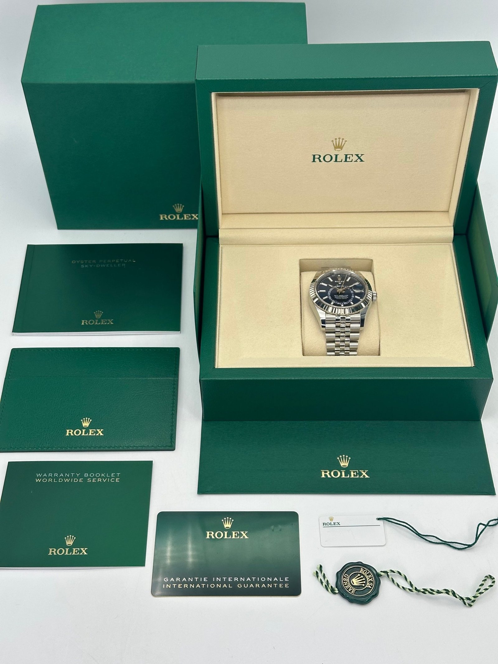 2025 Rolex Sky-Dweller 42mm 336934 Jubilee Blue Dial (Unworn) - Image 10