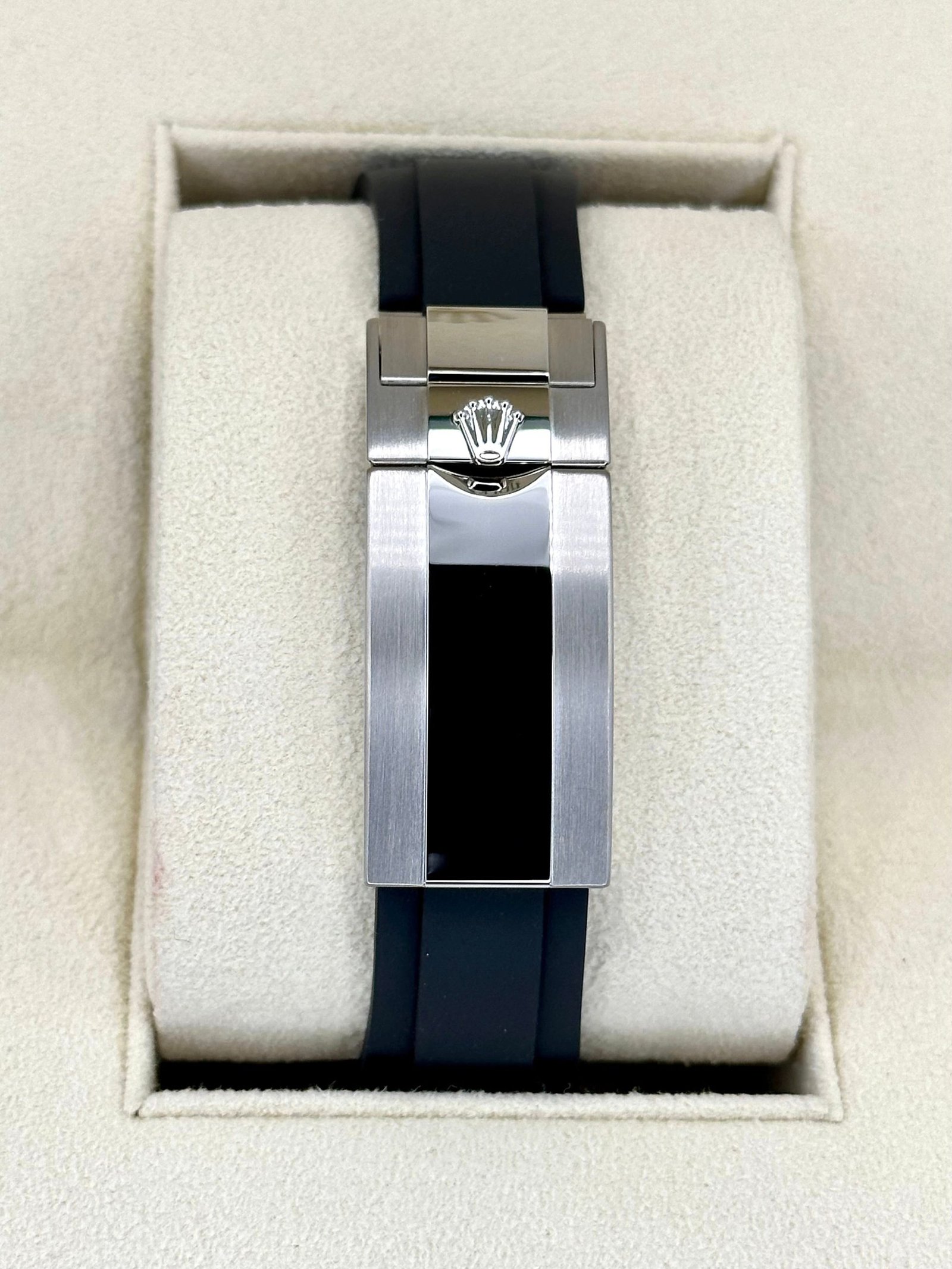 2025 Rolex Yacht-Master 42 226659 White Gold Oysterflex Black Dial (Unworn) - Image 2