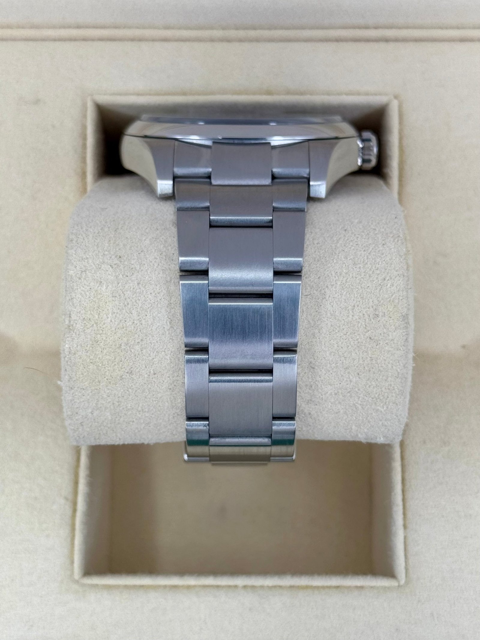 2018 Rolex Oyster Perpetual 39mm 114300 Grape Dialr - Image 3