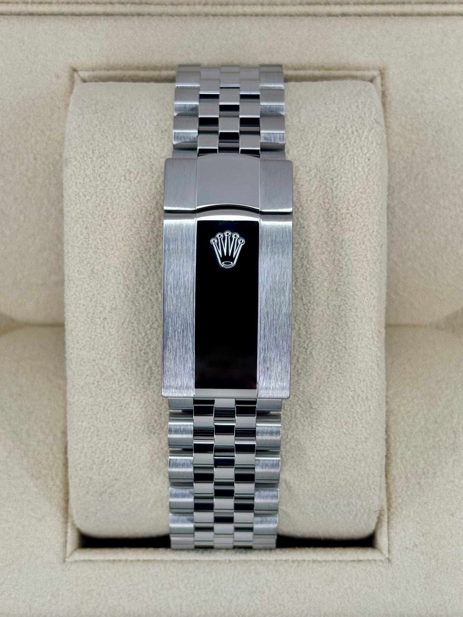 2024 Rolex Sky-Dweller 42mm 336934 Jubilee Blue Dial (Unworn) - Image 2