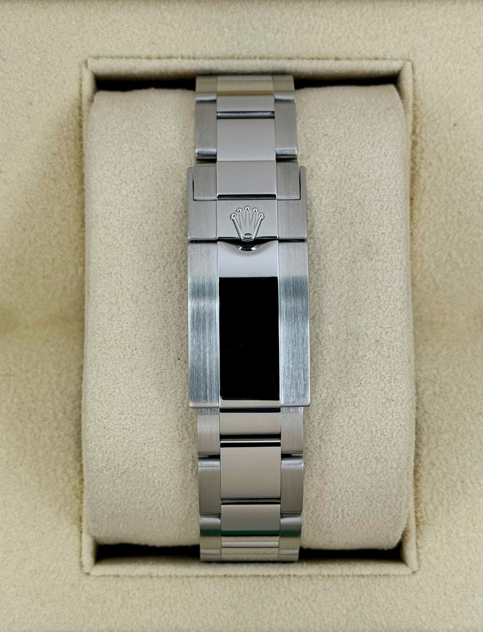 2024 Rolex Daytona 40mm 126500LN Stainless Steel Black Dial - Image 2