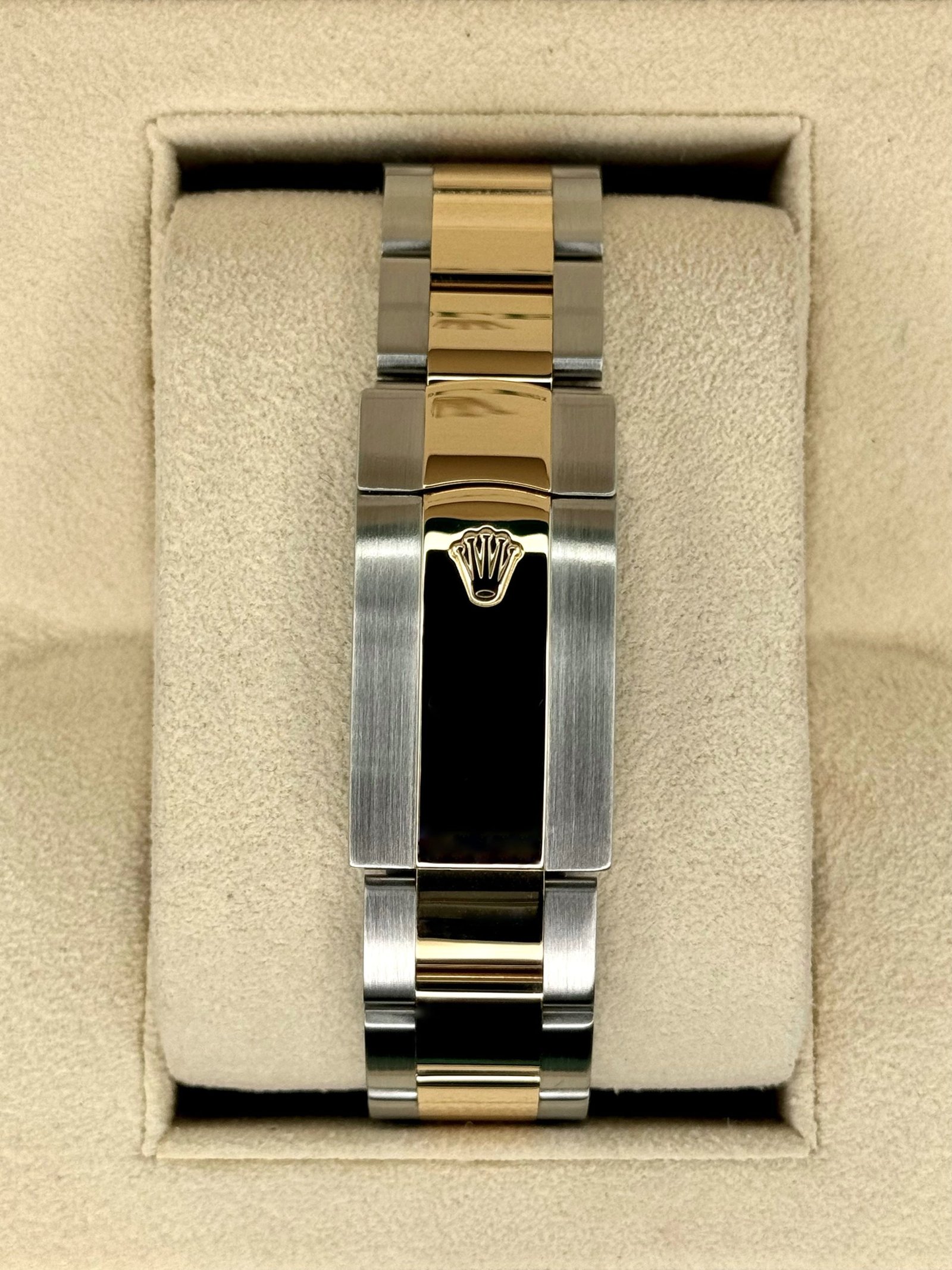 2017 Rolex Sky-Dweller 42mm 326933 Two-Tone Oyster Champagne Dial - Image 2