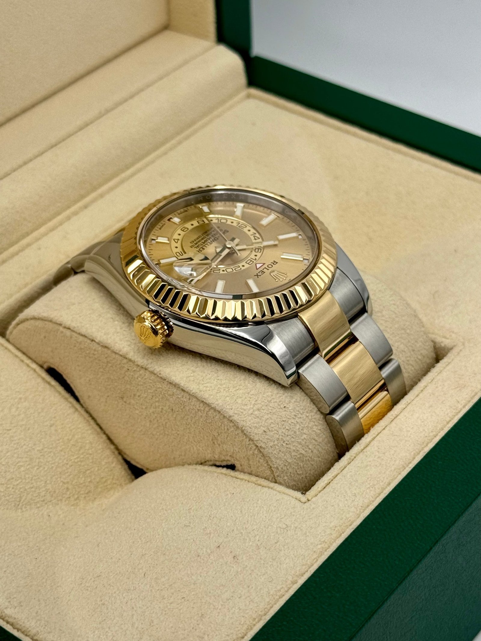 2017 Rolex Sky-Dweller 42mm 326933 Two-Tone Oyster Champagne Dial - Image 8