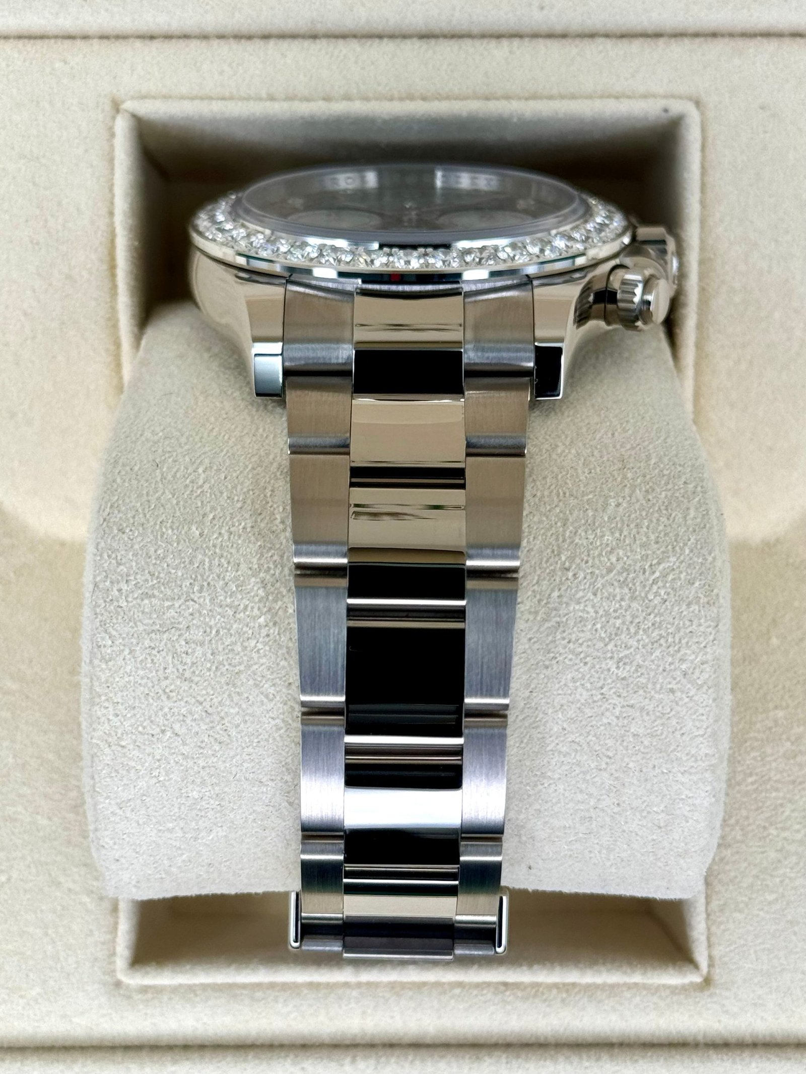 2024 Rolex Daytona 40mm 126579RBR Mother of Pearl Diamond Dial (Unworn) - Image 3