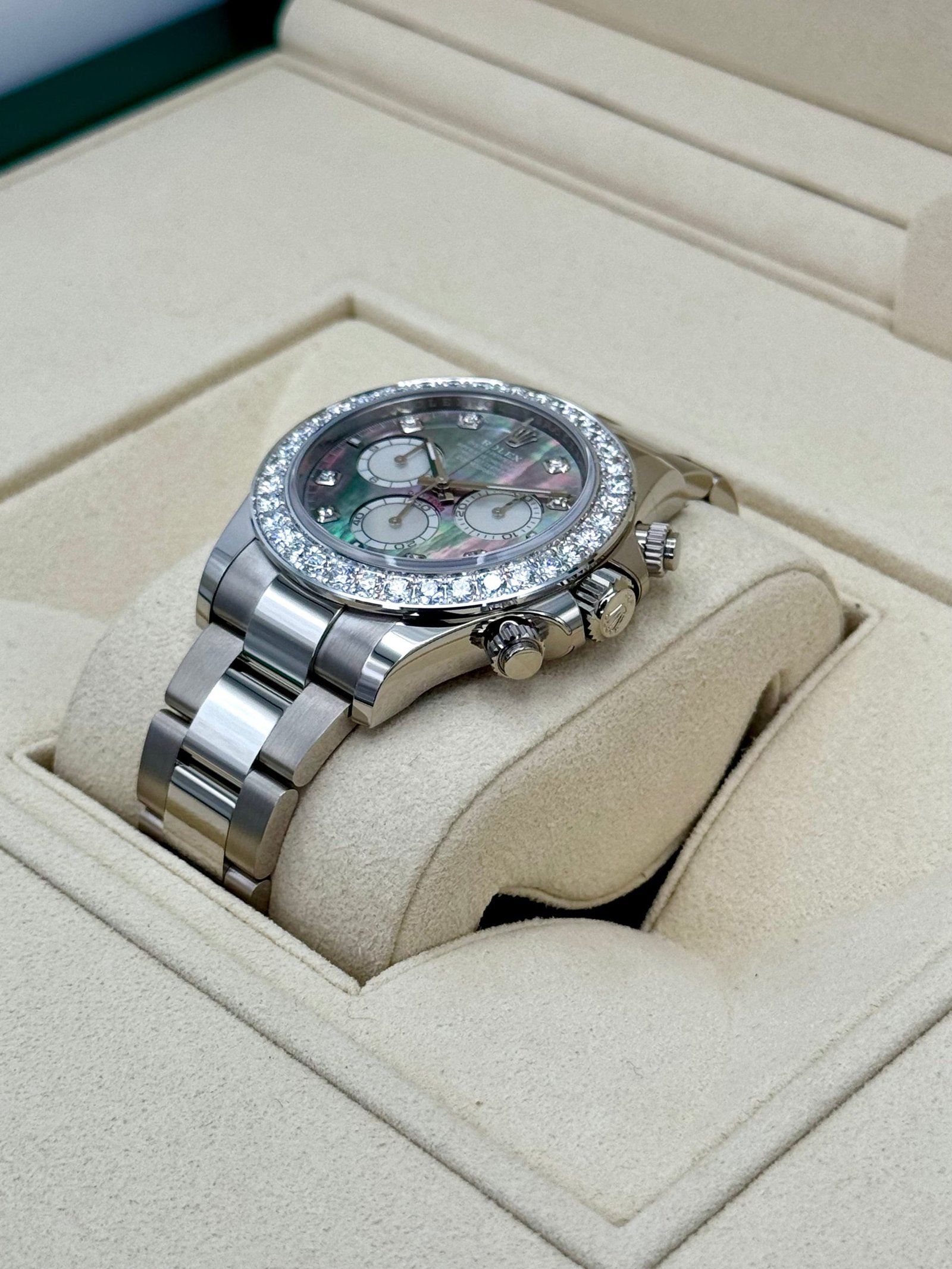 2024 Rolex Daytona 40mm 126579RBR Mother of Pearl Diamond Dial (Unworn) - Image 5