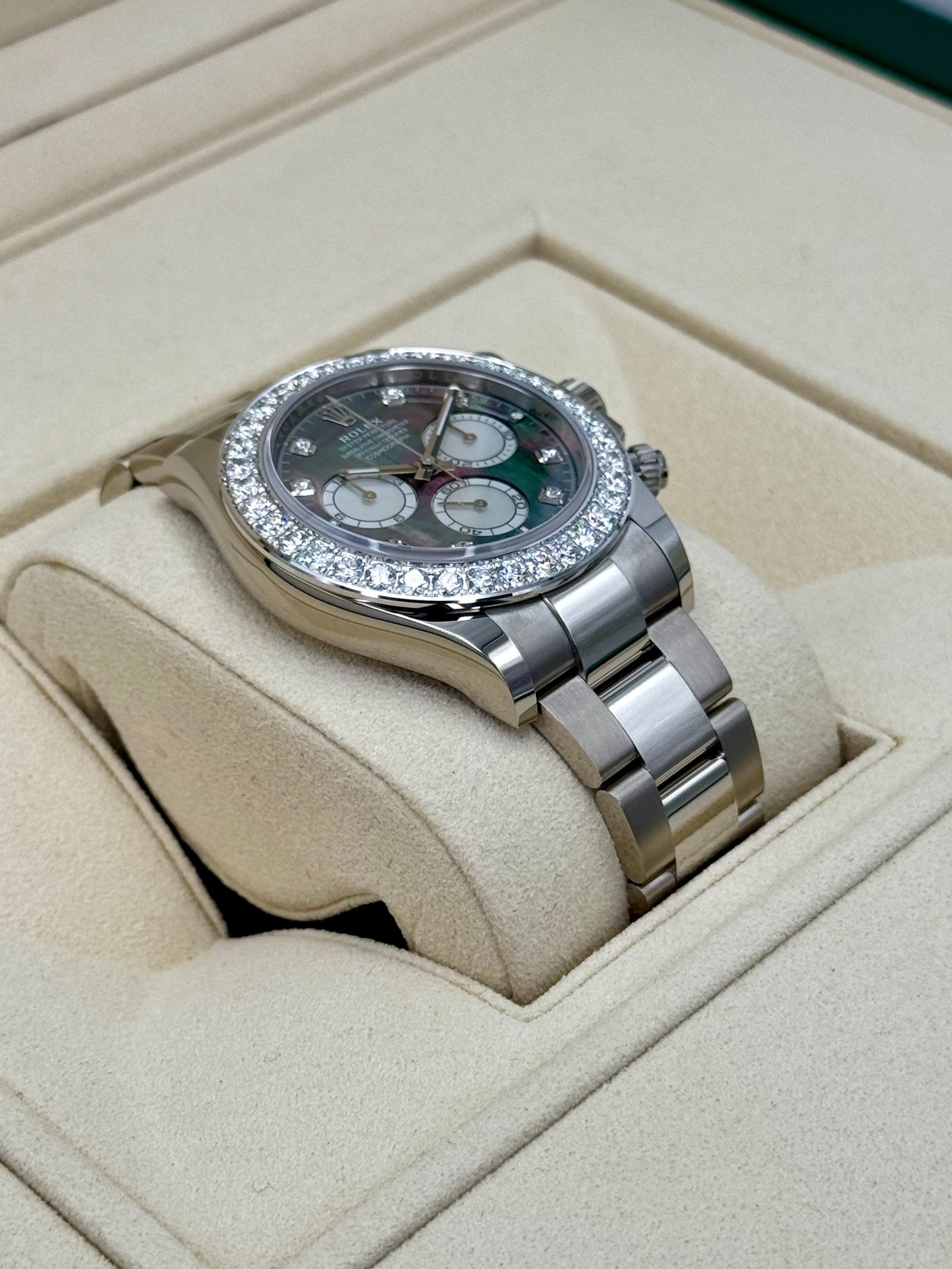 2024 Rolex Daytona 40mm 126579RBR Mother of Pearl Diamond Dial (Unworn) - Image 6