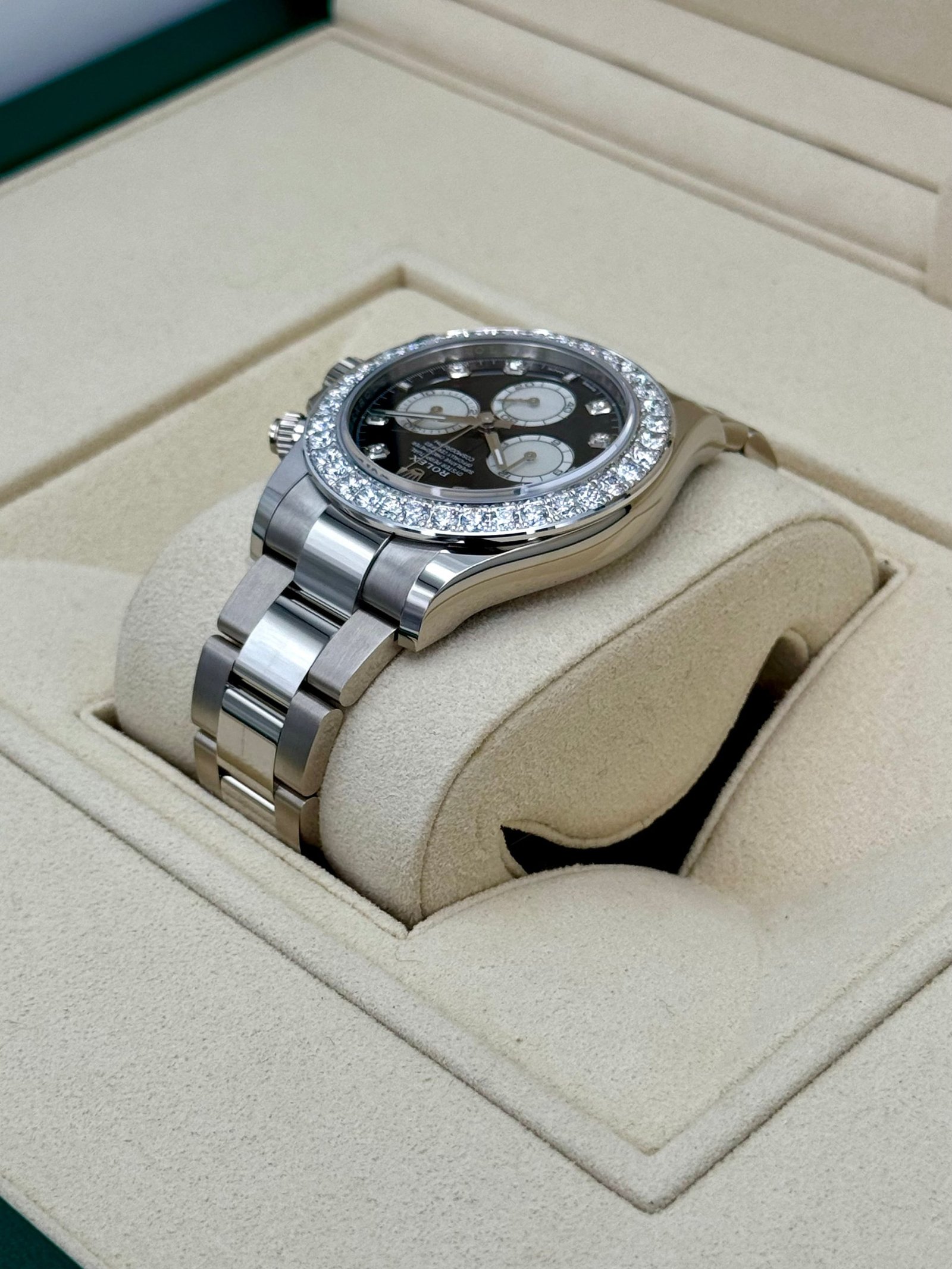 2024 Rolex Daytona 40mm 126579RBR Mother of Pearl Diamond Dial (Unworn) - Image 7