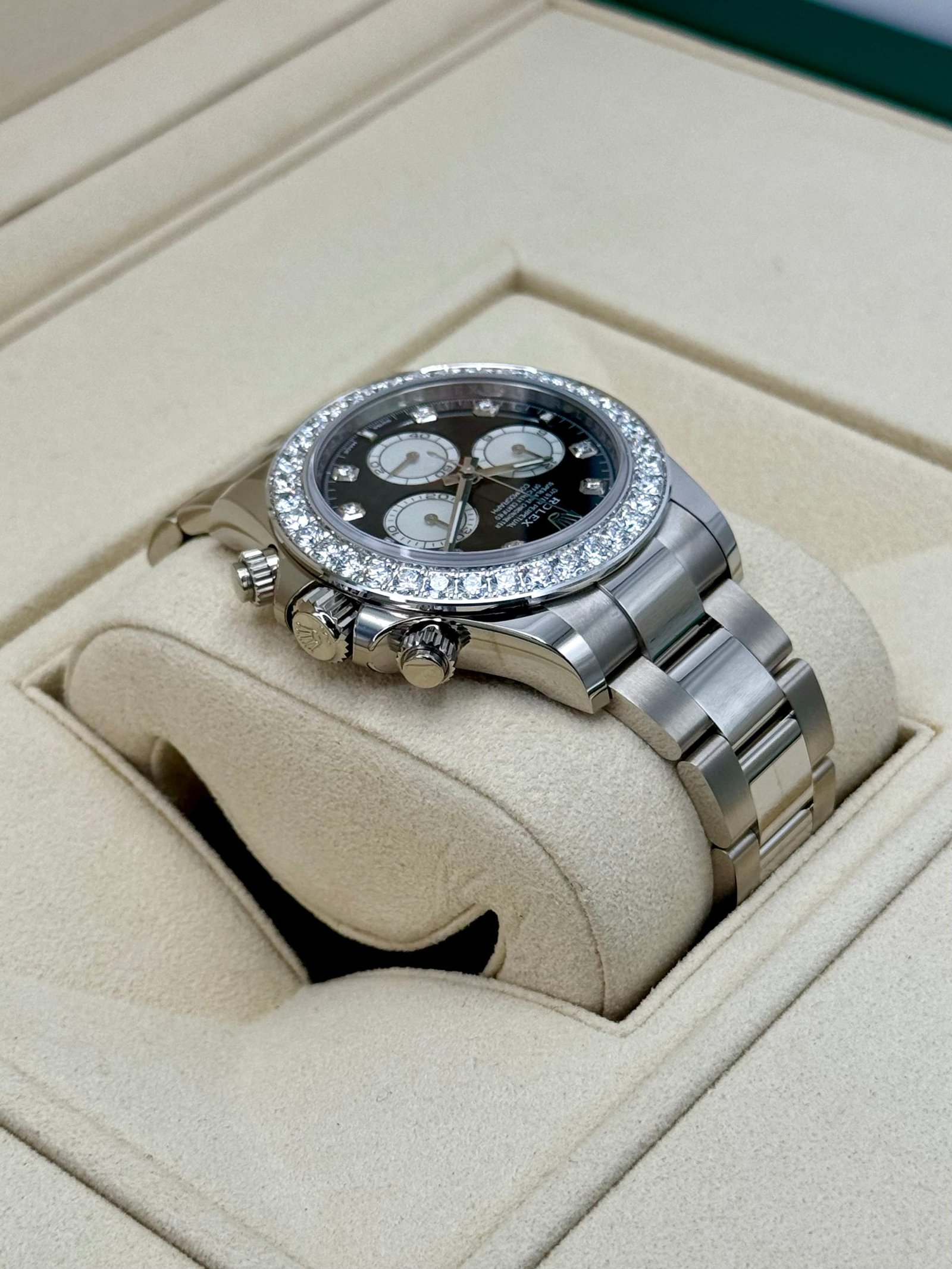 2024 Rolex Daytona 40mm 126579RBR Mother of Pearl Diamond Dial (Unworn) - Image 8