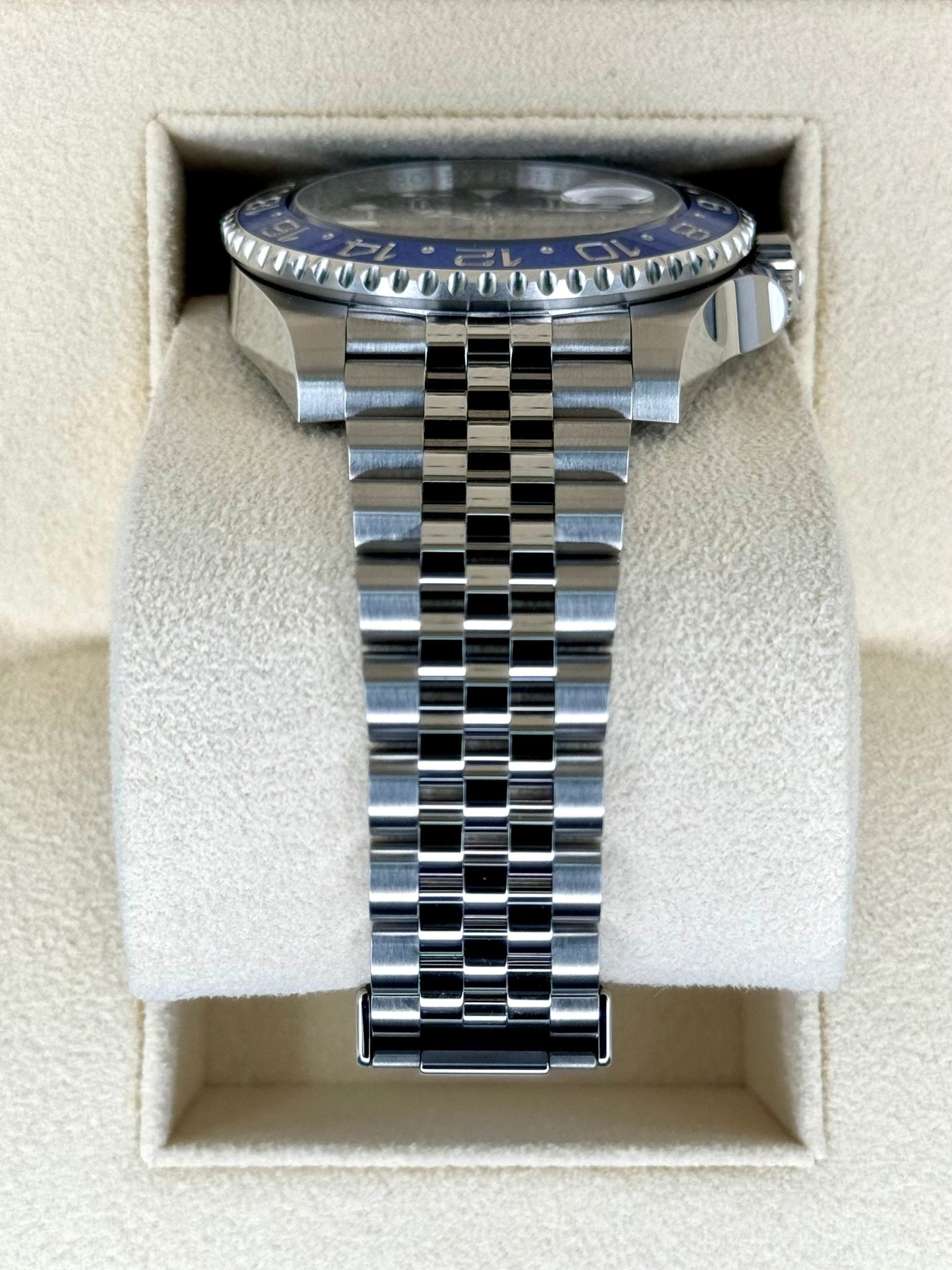 2024 Rolex GMT-Master II “Batgirl” 40mm 126710BLNR Jubilee (Unworn) - Image 3