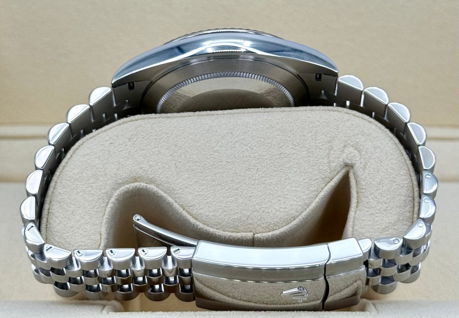 Rolex Datejust 41mm 126334 Stainless Steel Jubilee Blue Dial - Image 10