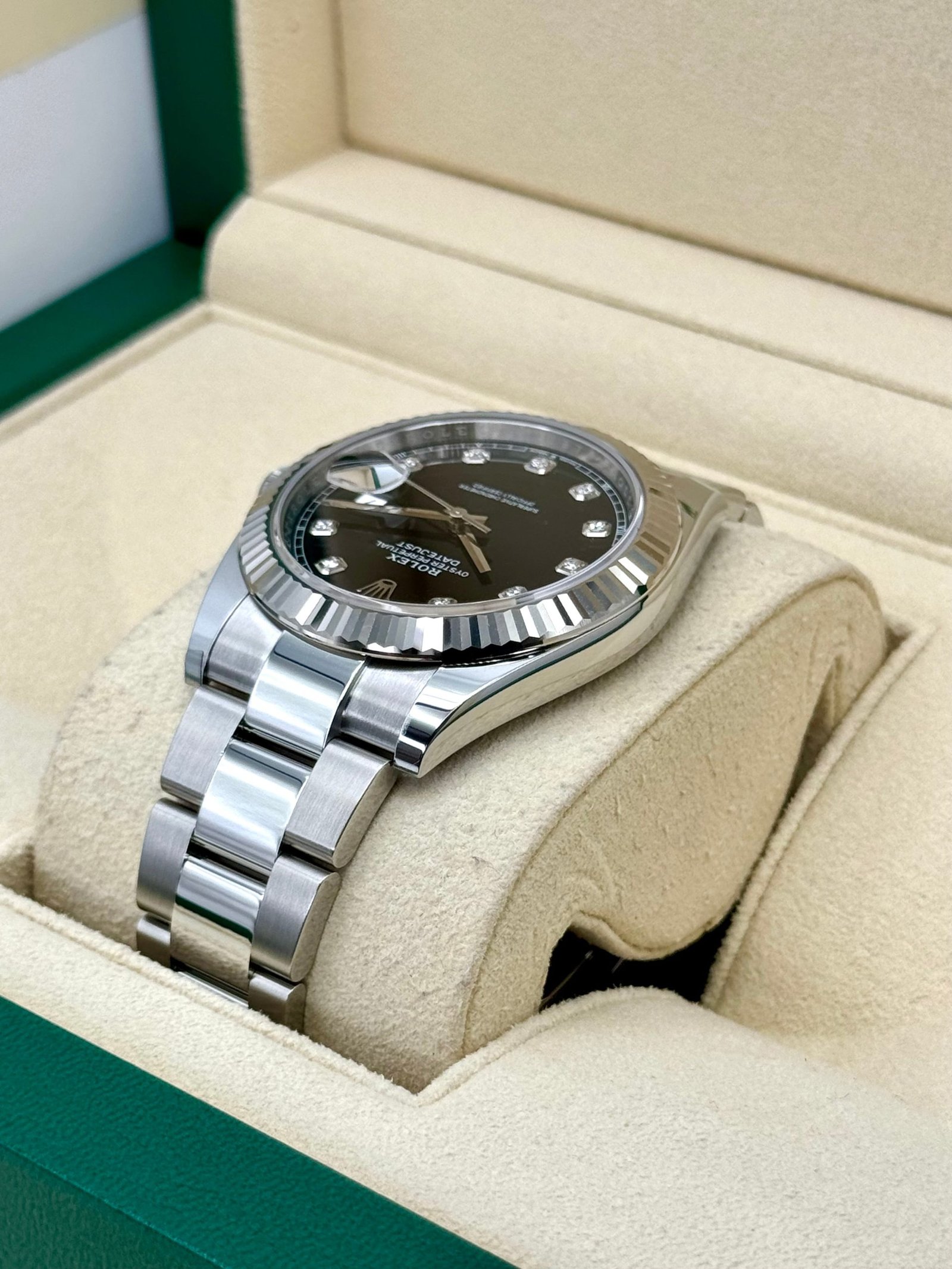 2025 Rolex Datejust 41mm 126334 Oyster Black Diamond Dial (Unworn) - Image 7