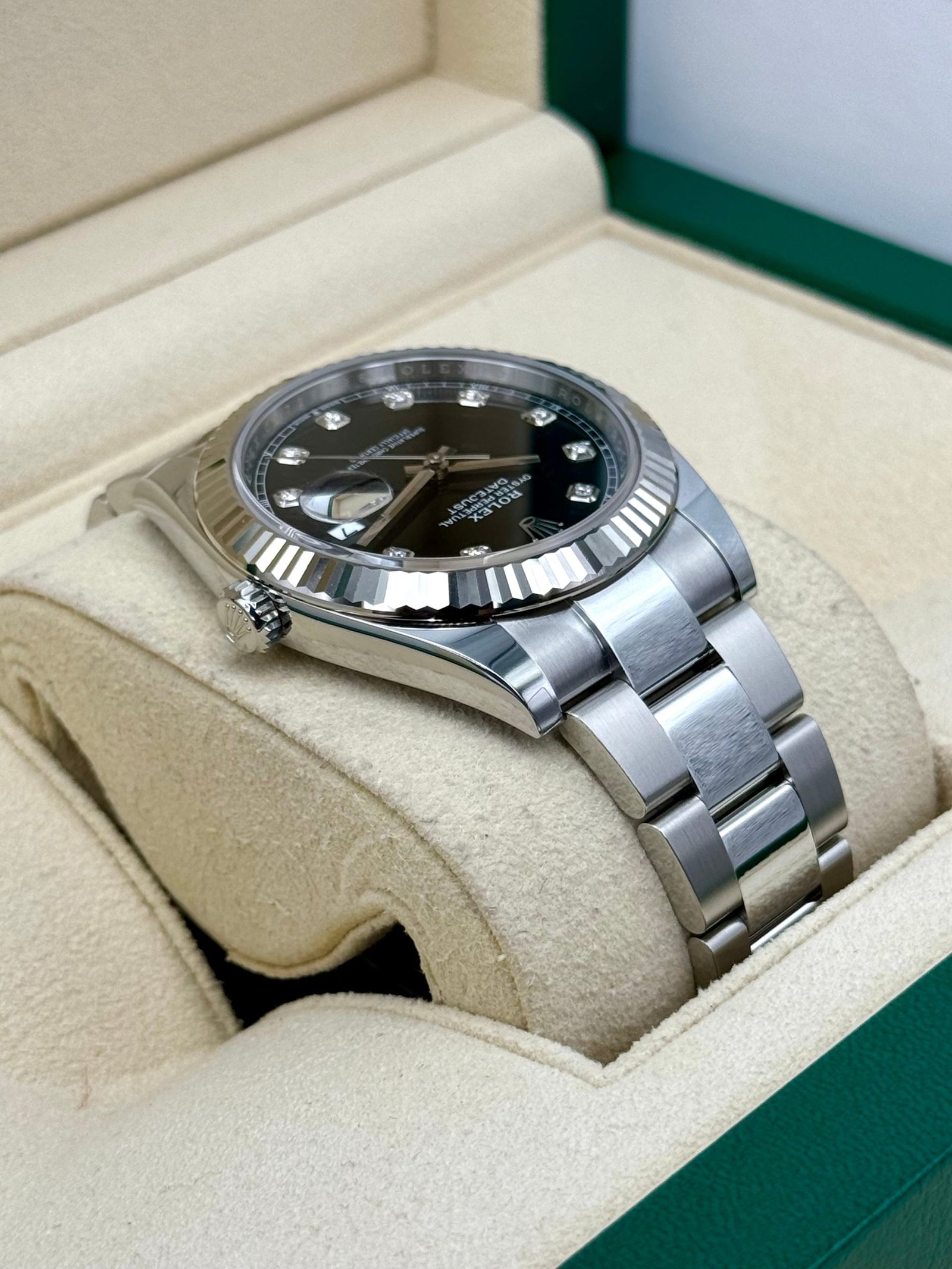 2025 Rolex Datejust 41mm 126334 Oyster Black Diamond Dial (Unworn) - Image 8