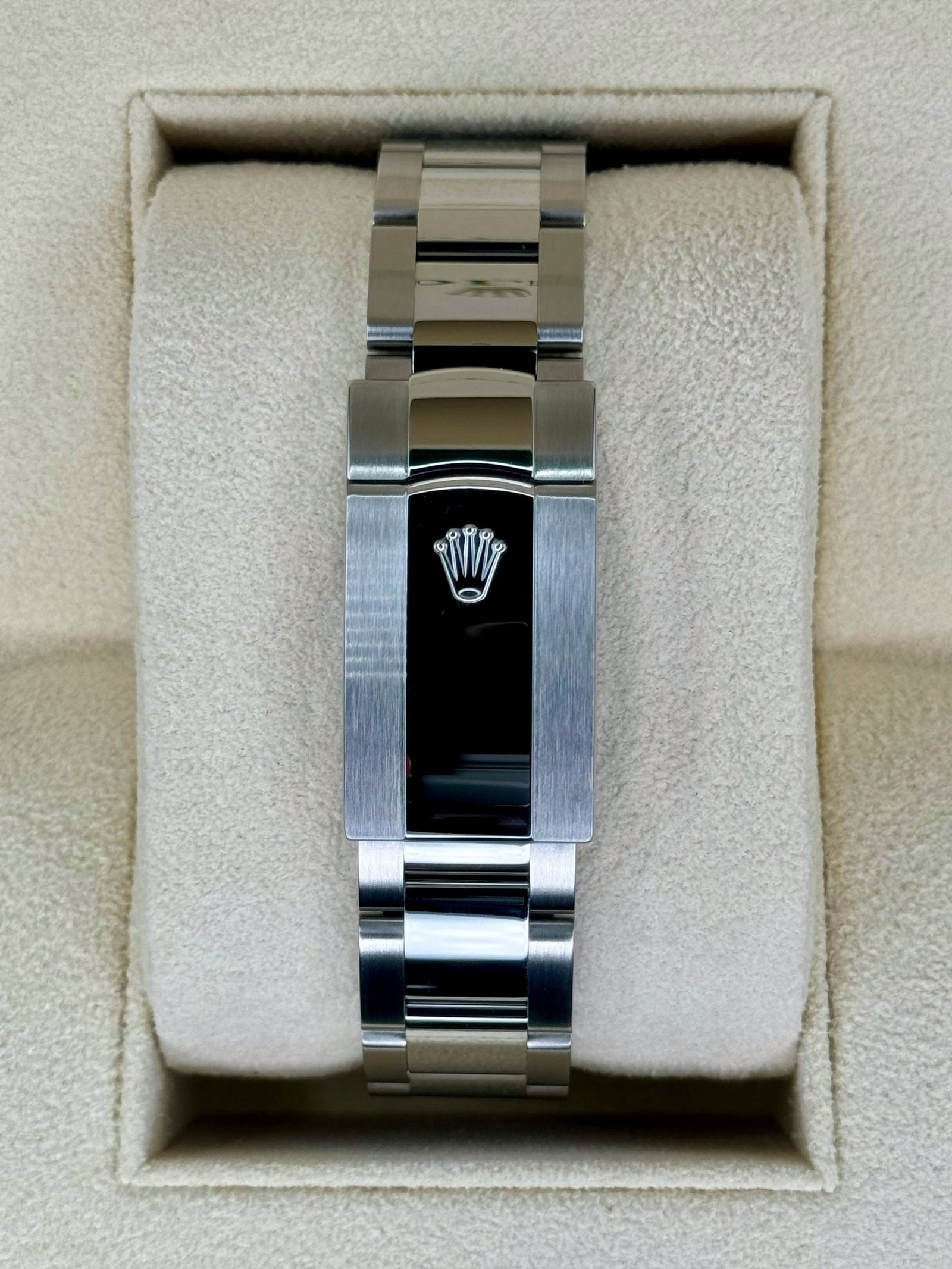 2024 Rolex Datejust 36mm 126234 Stainless Steel Oyster Blue Dial (Unworn) - Image 2