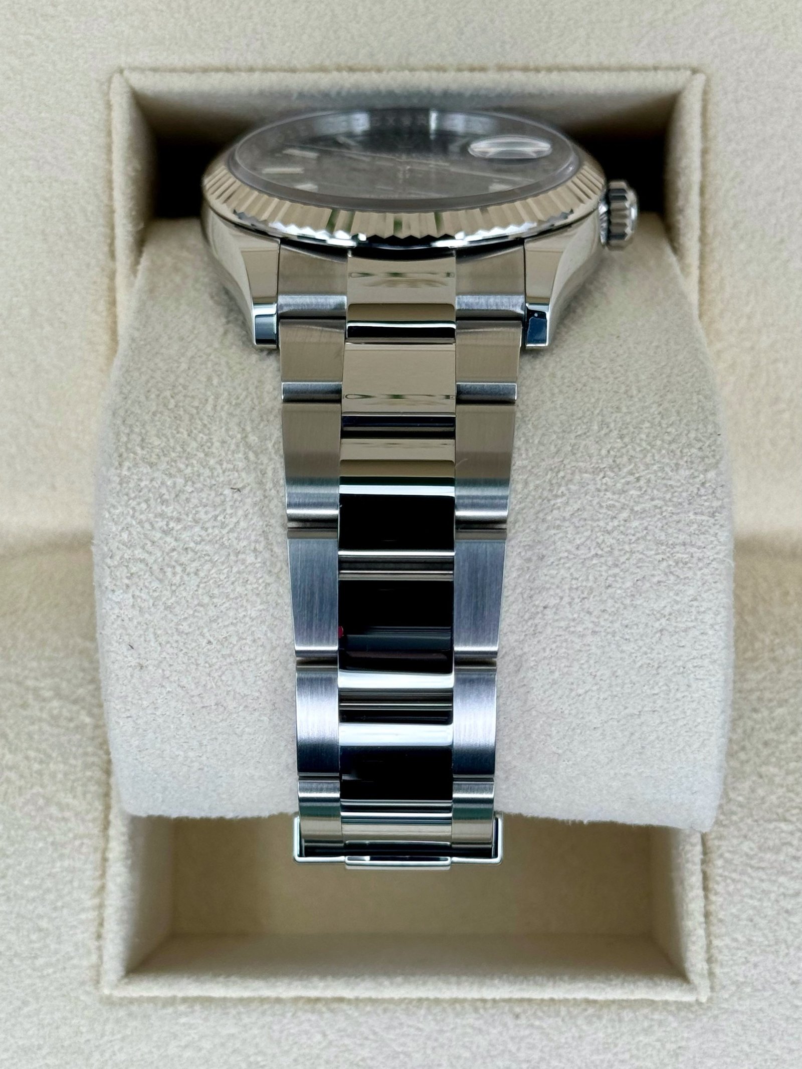 2024 Rolex Datejust 36mm 126234 Stainless Steel Oyster Blue Dial (Unworn) - Image 3