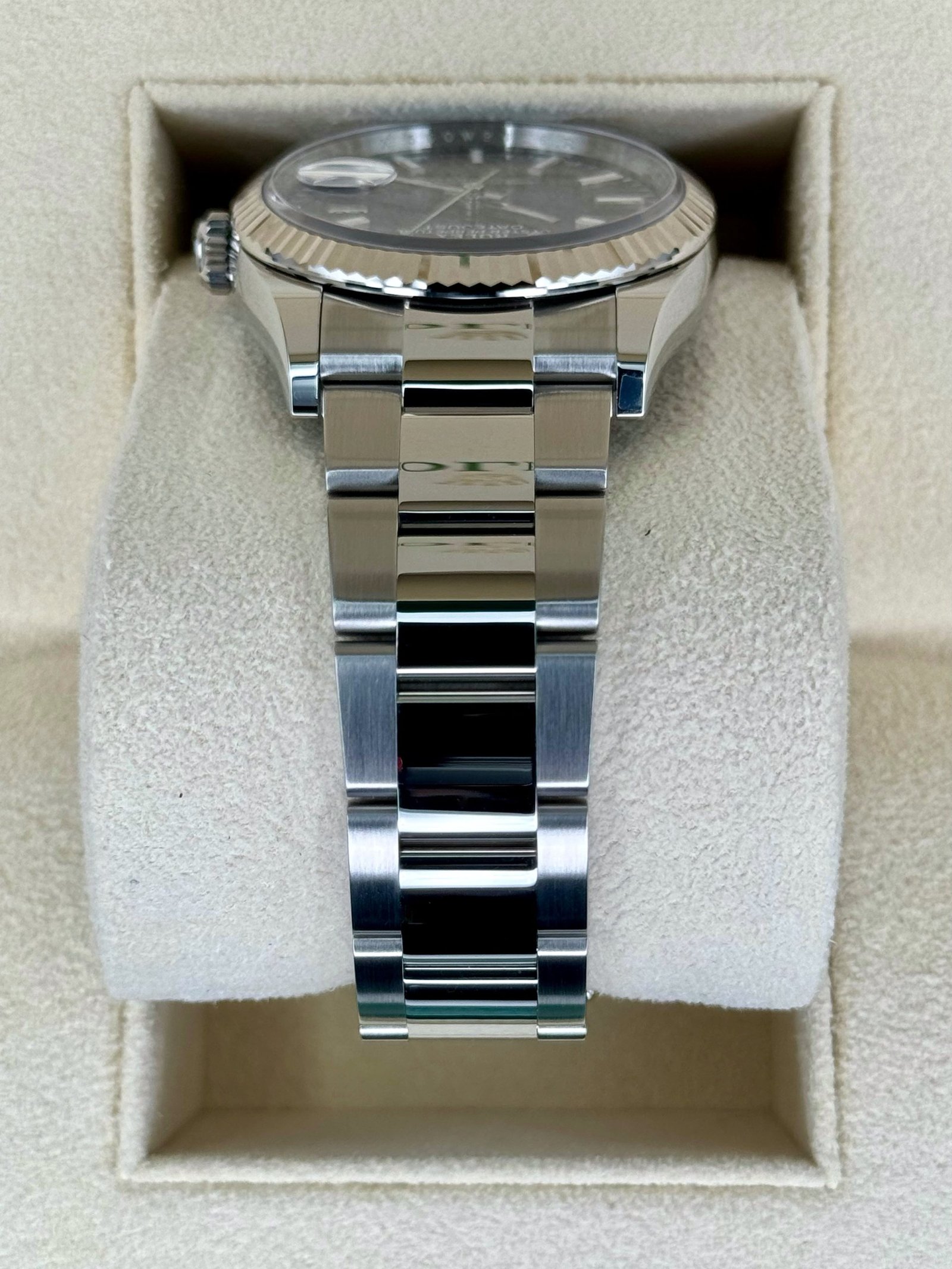 2024 Rolex Datejust 36mm 126234 Stainless Steel Oyster Blue Dial (Unworn) - Image 4