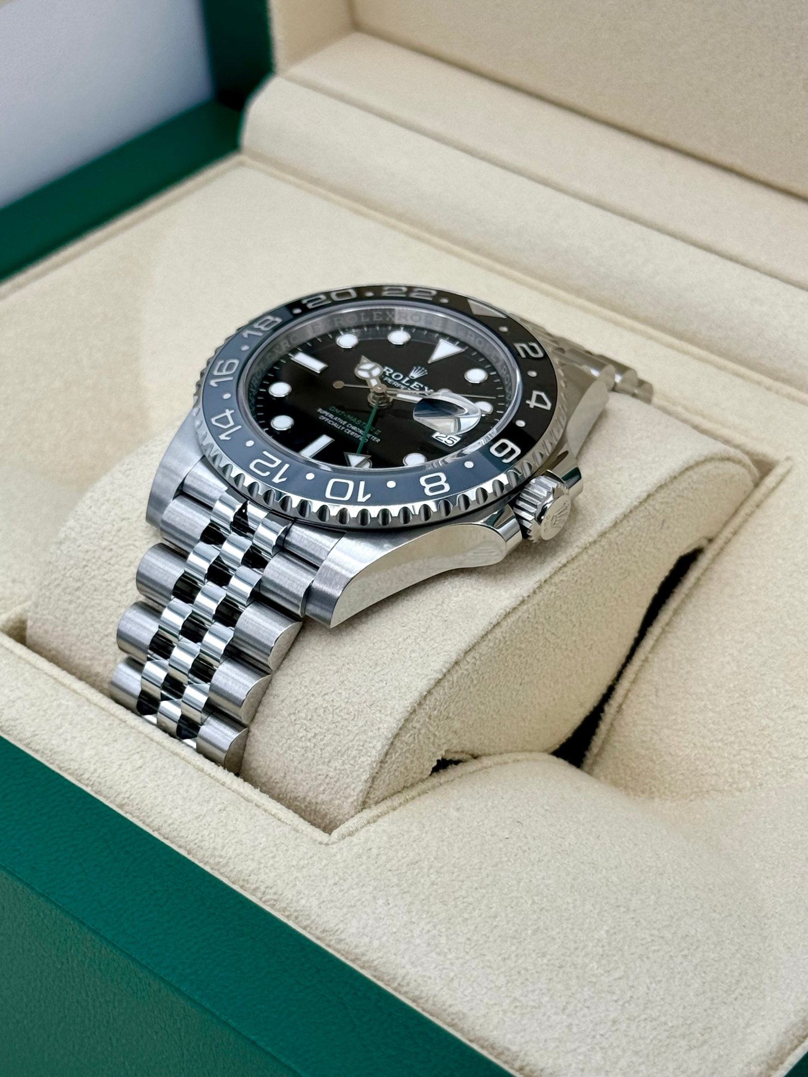 2024 Rolex GMT-Master II “Bruce Wayne” 40mm 126710GRNR Jubilee (Unworn) - Image 5