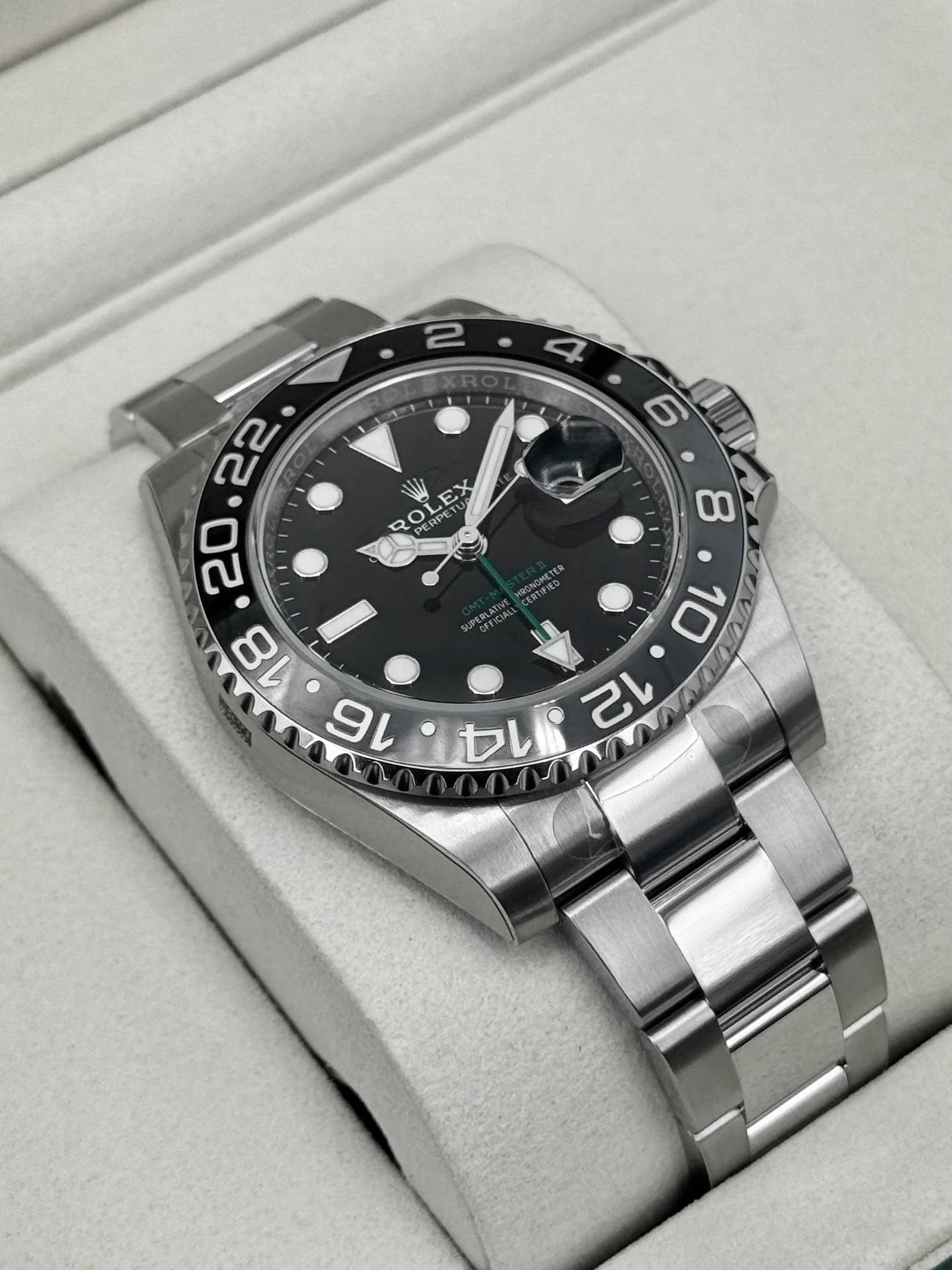 2026 Rolex GMT-Master II “Bruce Wayne” 40mm 126710GRNR Oyster (STICKERED) (Unworn) - Image 4
