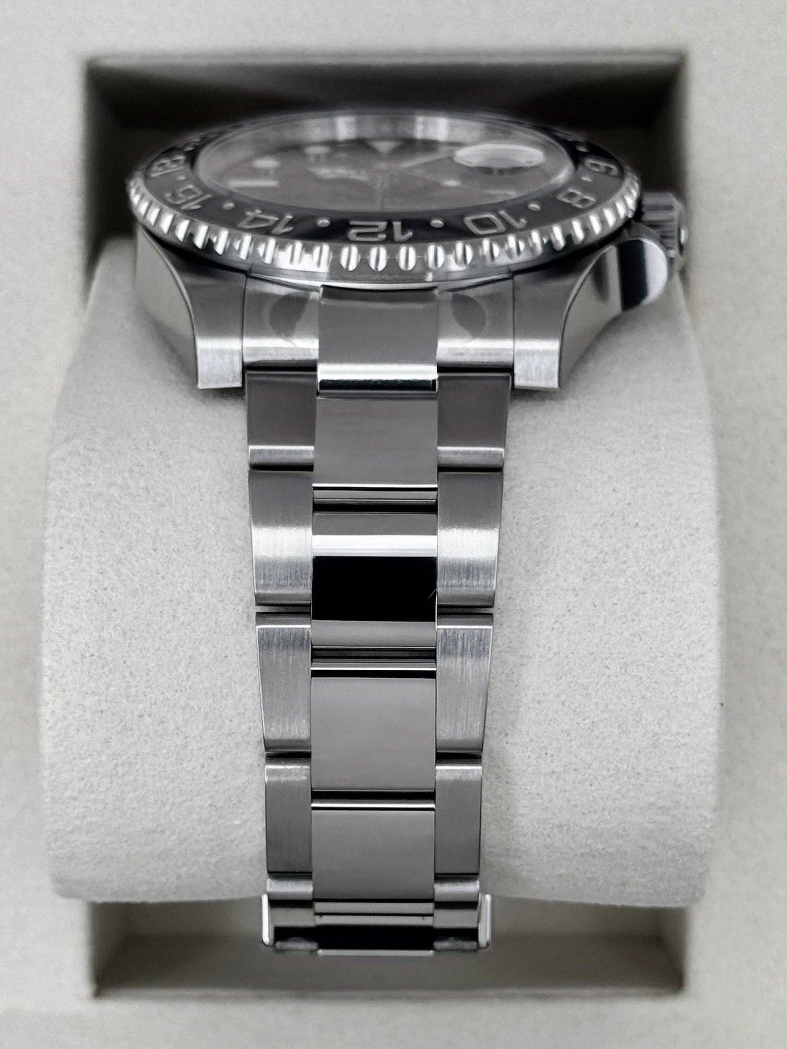 2026 Rolex GMT-Master II “Bruce Wayne” 40mm 126710GRNR Oyster (STICKERED) (Unworn) - Image 7