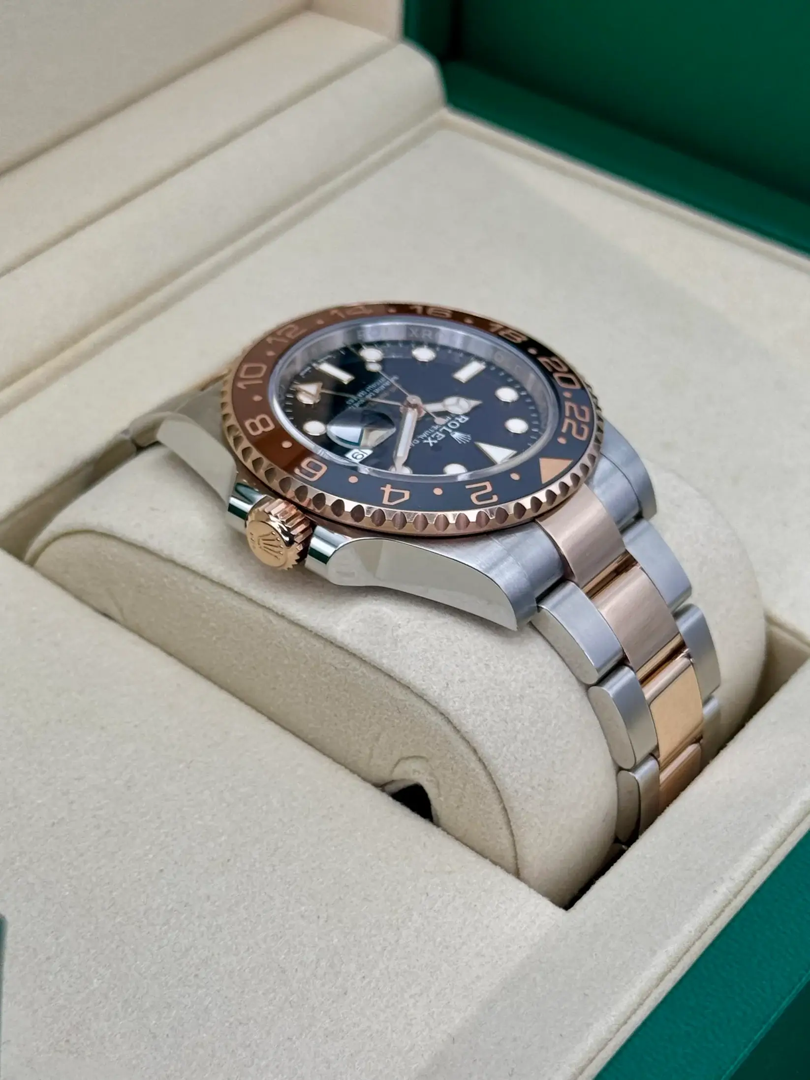2026 Rolex GMT-Master II “Rootbeer” 40mm 126711CHNR Two-Tone (Unworn) - Image 10