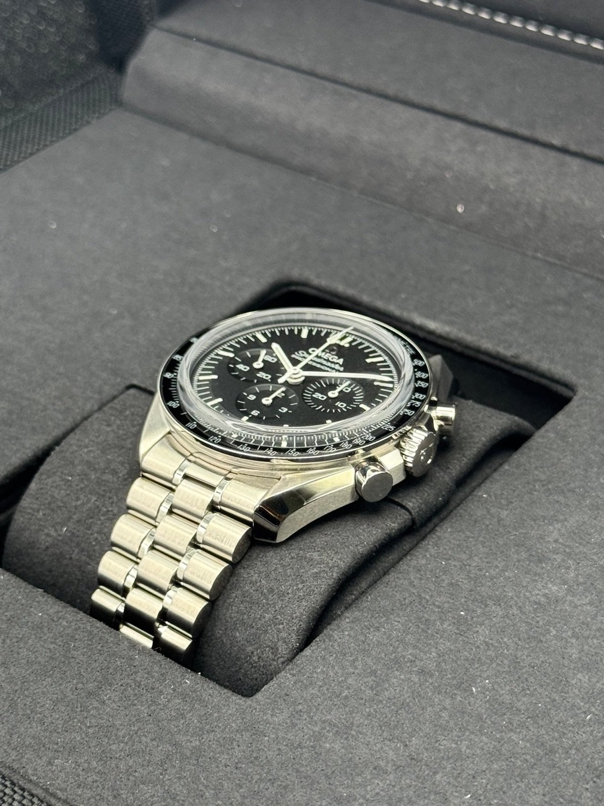 2022 Omega 42mm 310.30.42.50.01.002 Speedmaster Moonwatch Pro - Image 5