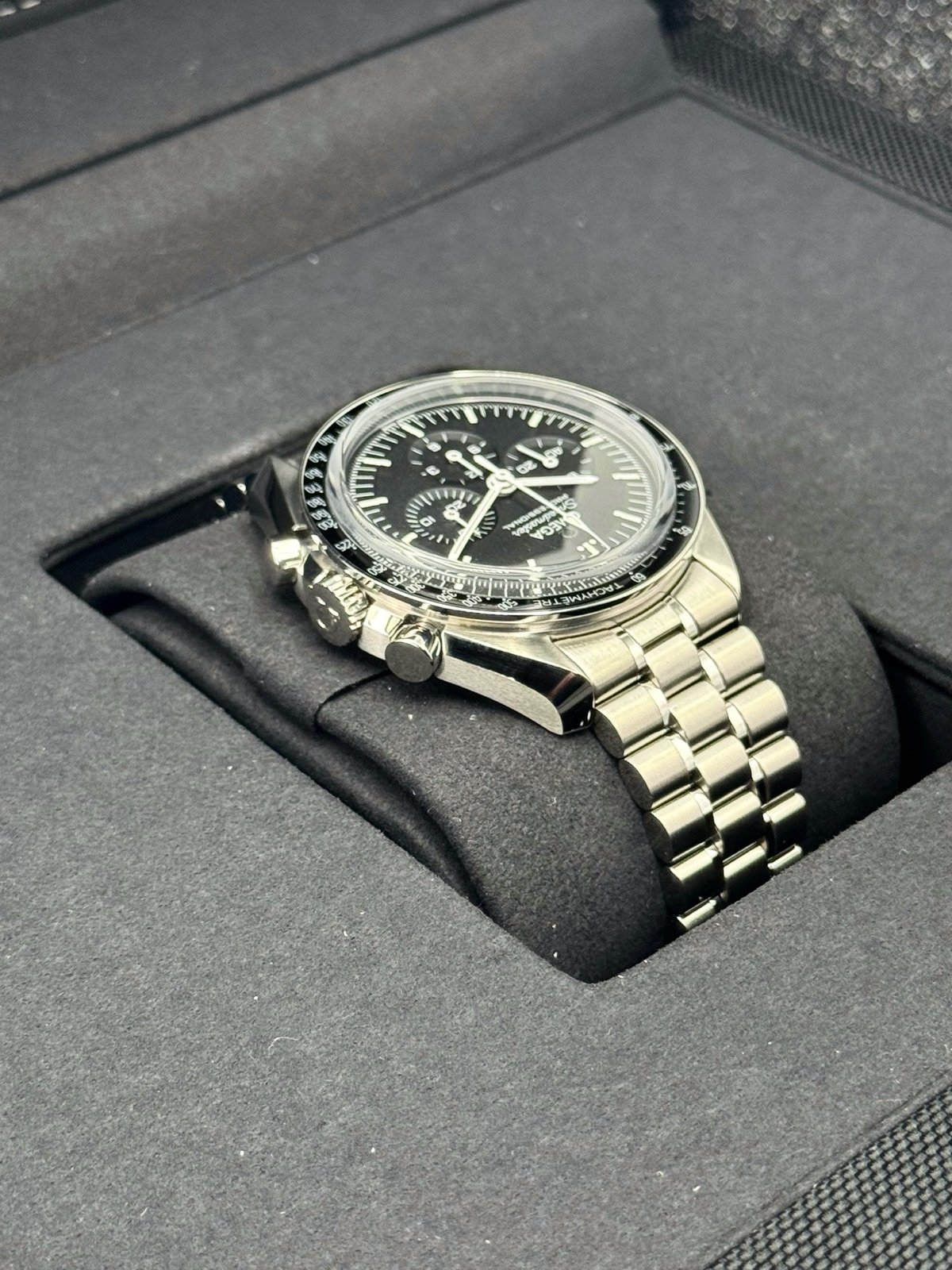 2022 Omega 42mm 310.30.42.50.01.002 Speedmaster Moonwatch Pro - Image 8