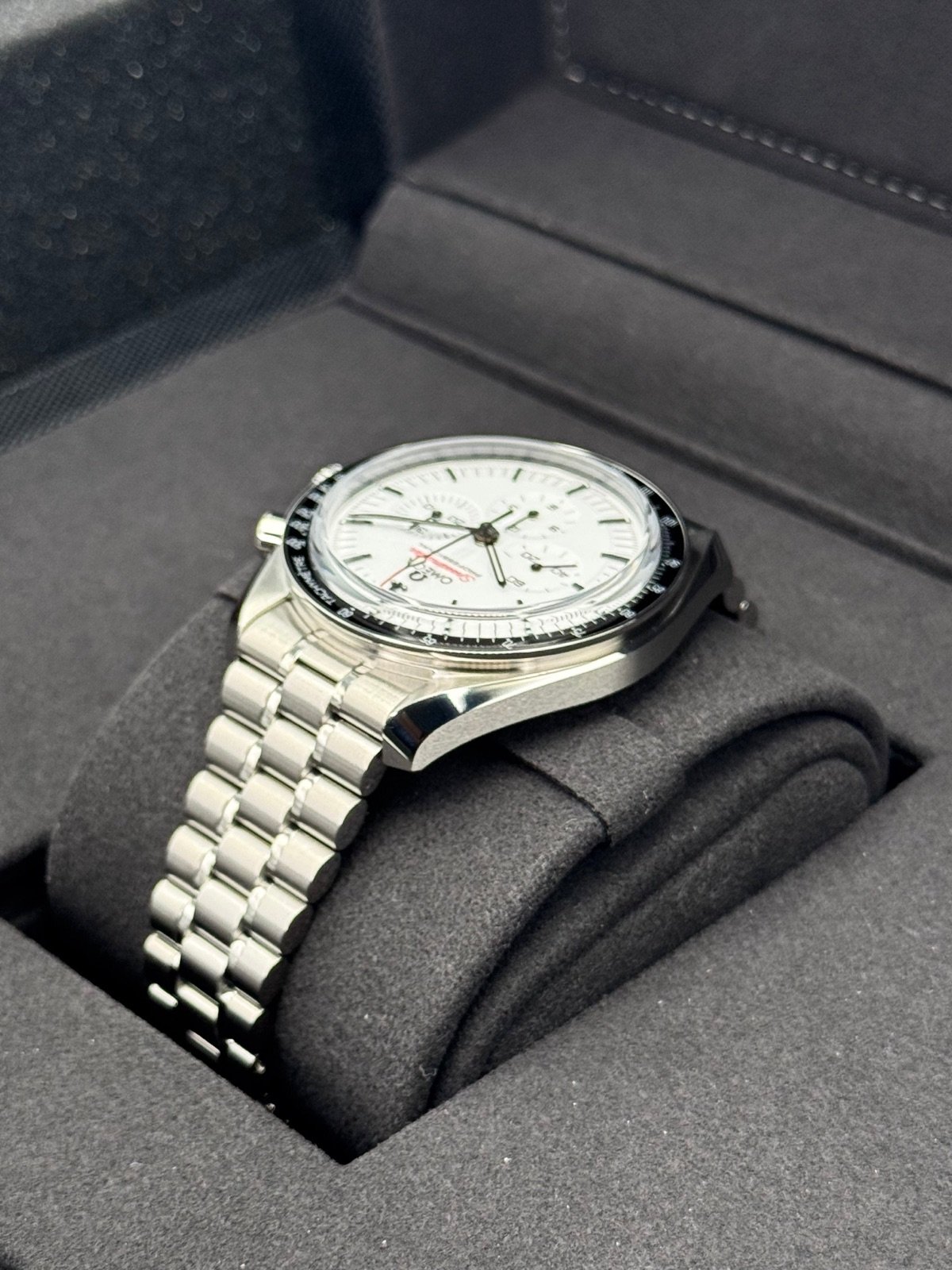 2024 Omega Speedmaster Moonwatch Professional 42mm White Dial - Image 5