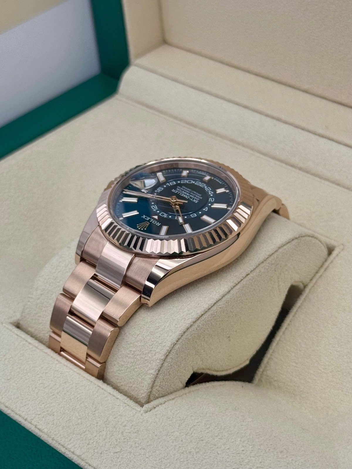 2024 Rolex Sky-Dweller 42mm 336935 Rose Gold Blue Dial (Unworn) - Image 7