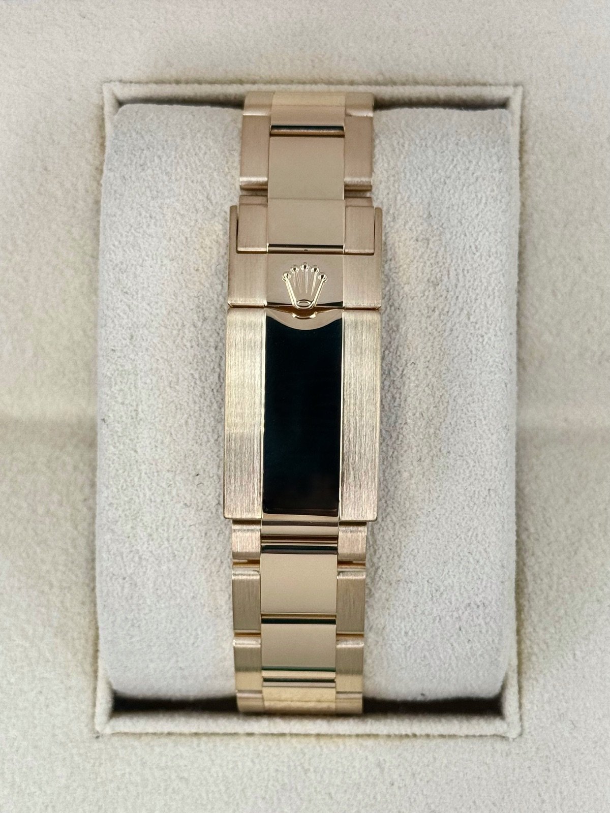 2024 Rolex Daytona 40mm 126508 18K Yellow Gold Pikachu Dial - Image 2