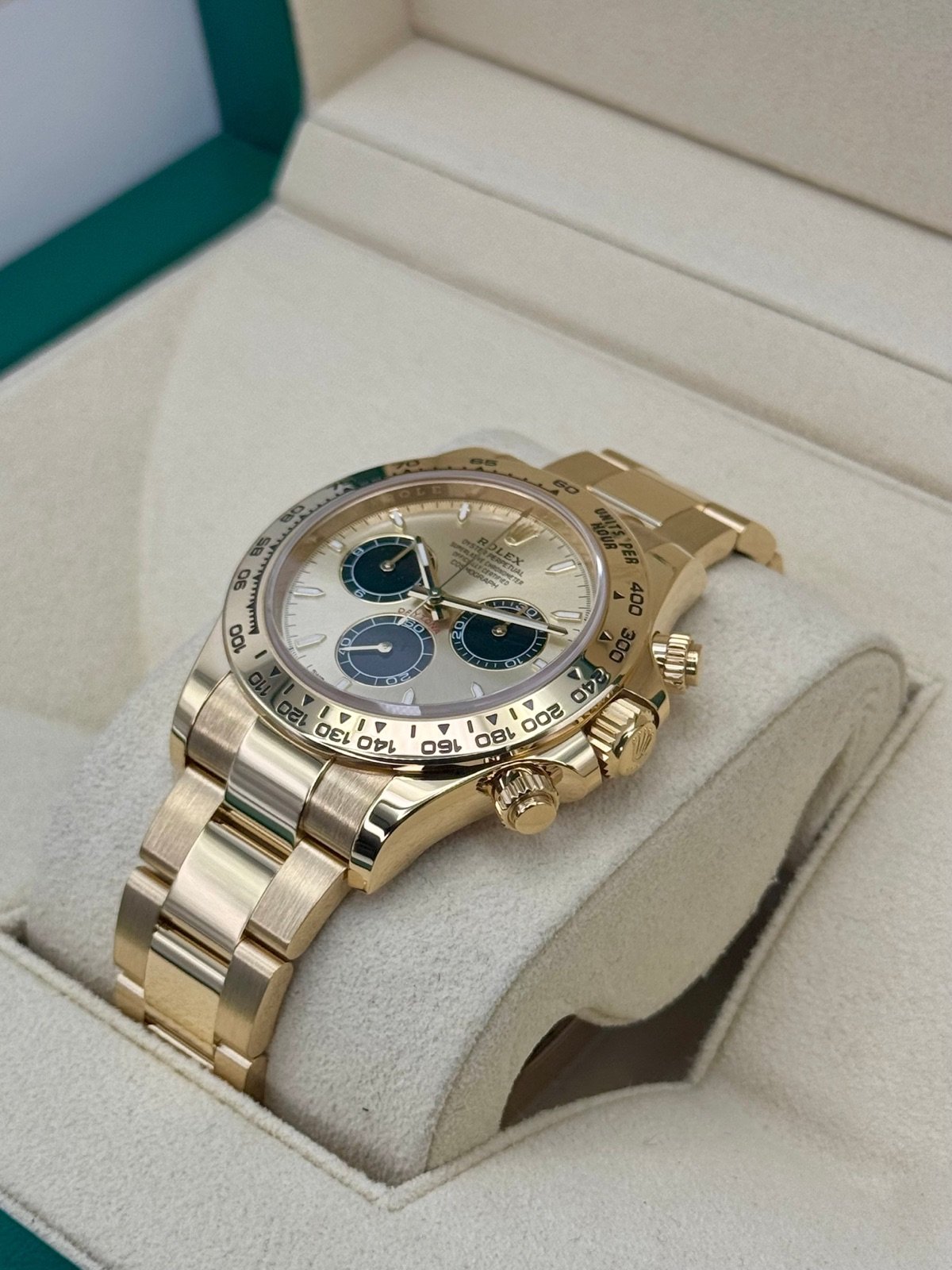 2024 Rolex Daytona 40mm 126508 18K Yellow Gold Pikachu Dial - Image 5