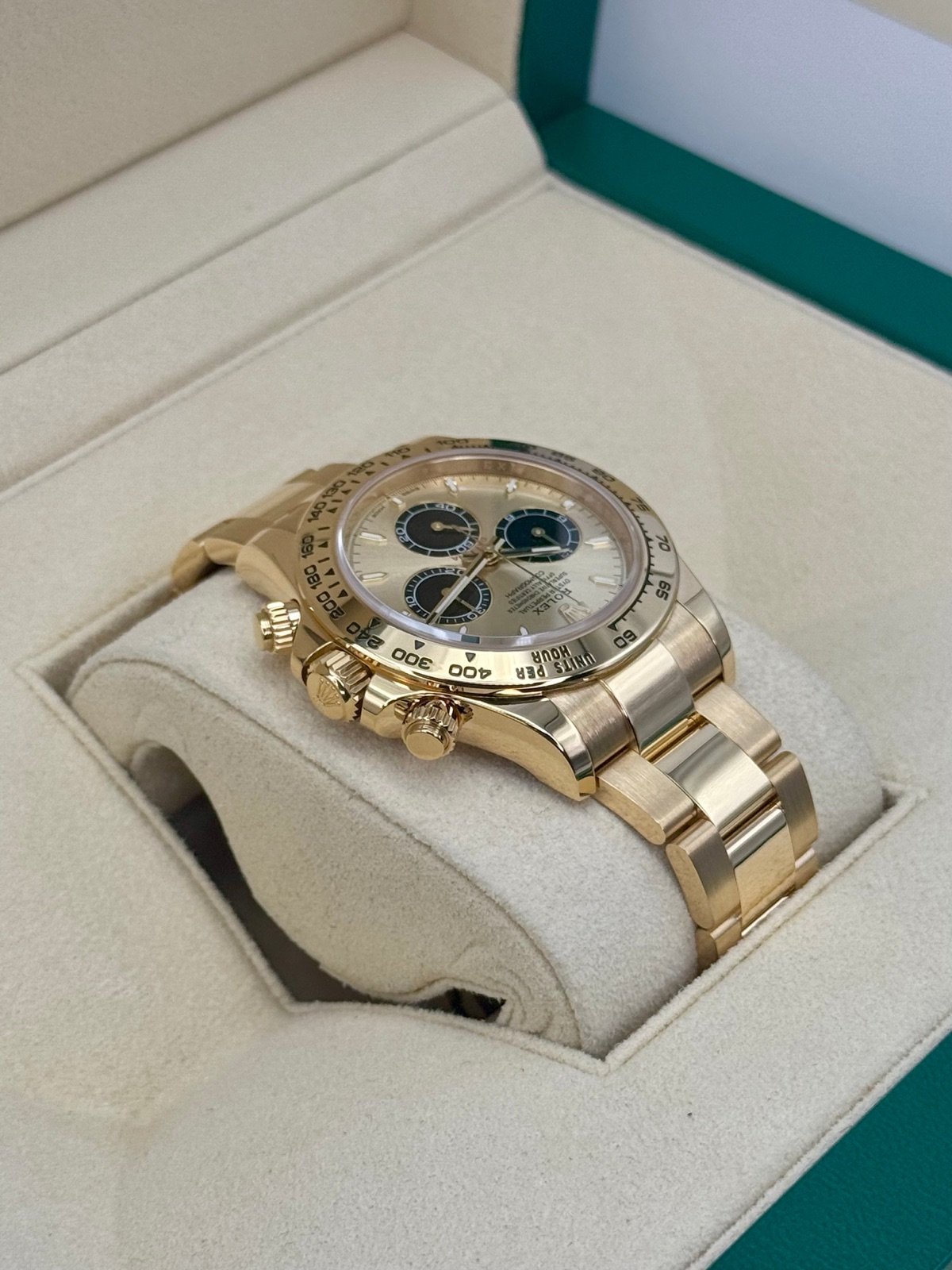 2024 Rolex Daytona 40mm 126508 18K Yellow Gold Pikachu Dial - Image 8