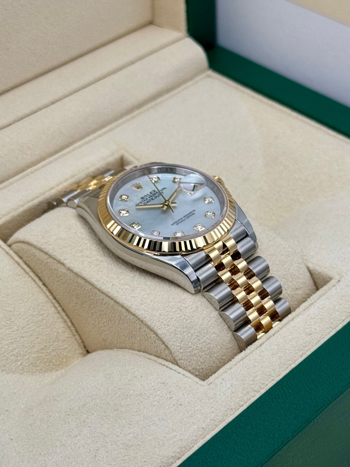 2024 Rolex Datejust 36mm 126233 Mother of Pearl Diamond Dial (Unworn) - Image 6