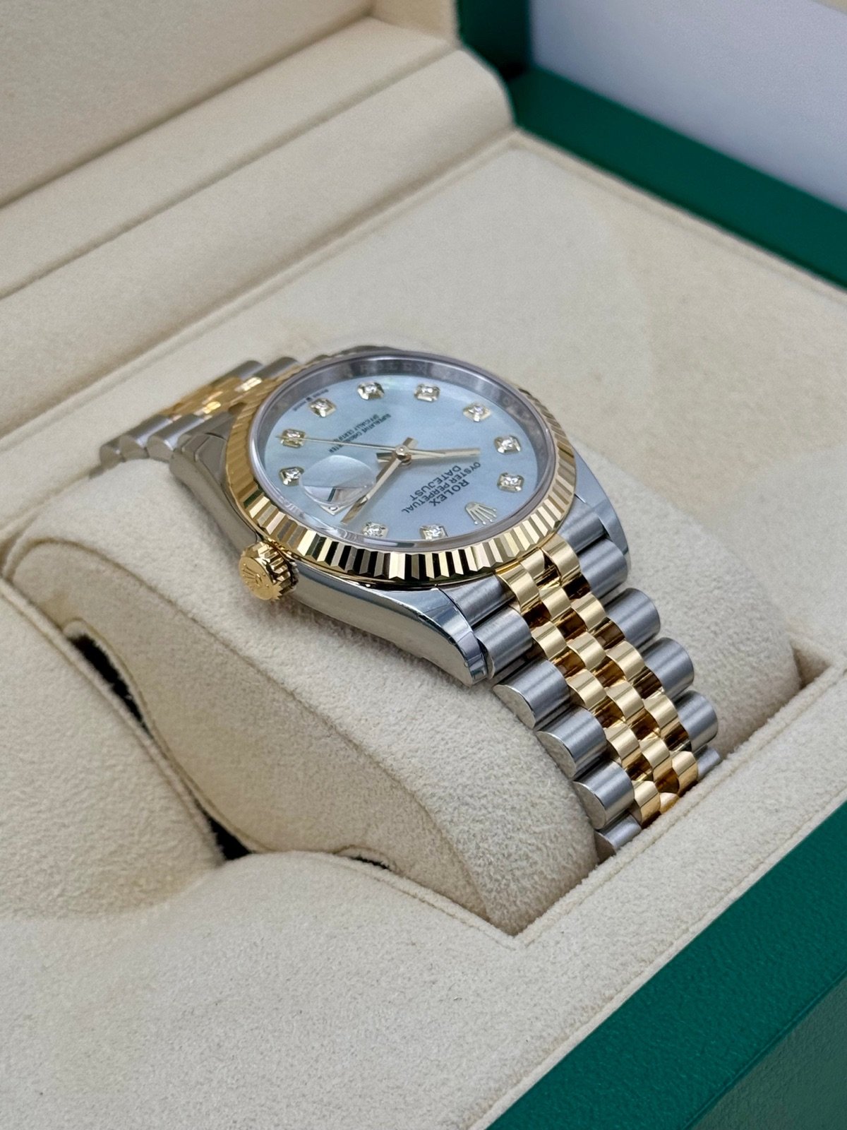 2024 Rolex Datejust 36mm 126233 Mother of Pearl Diamond Dial (Unworn) - Image 8