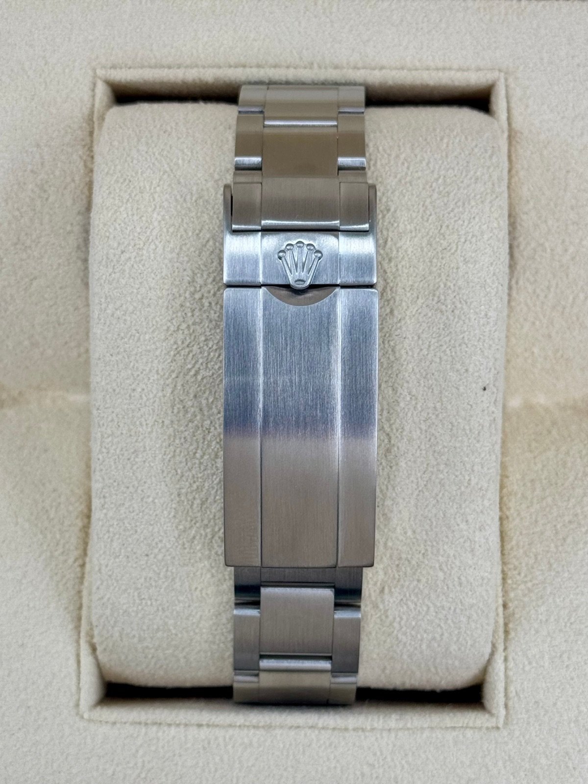 2017 Rolex Submariner “Hulk” 40mm 116610LV Green Dial - Image 2