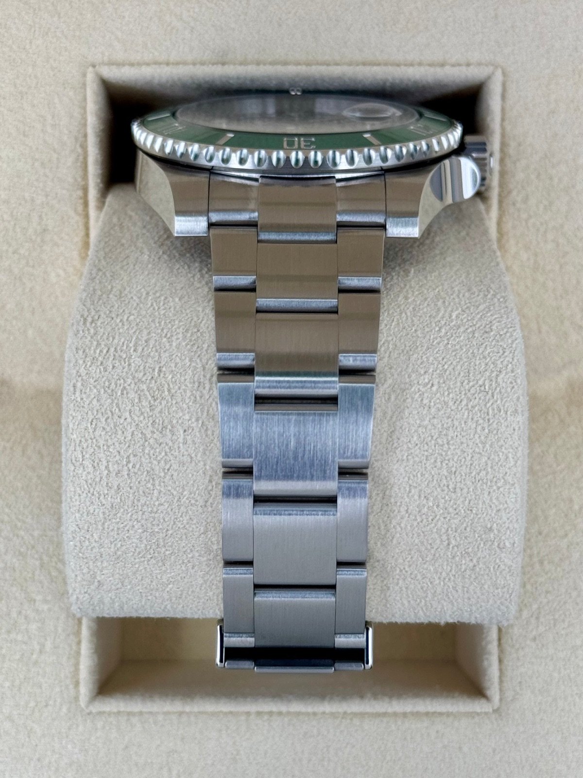 2017 Rolex Submariner “Hulk” 40mm 116610LV Green Dial - Image 3