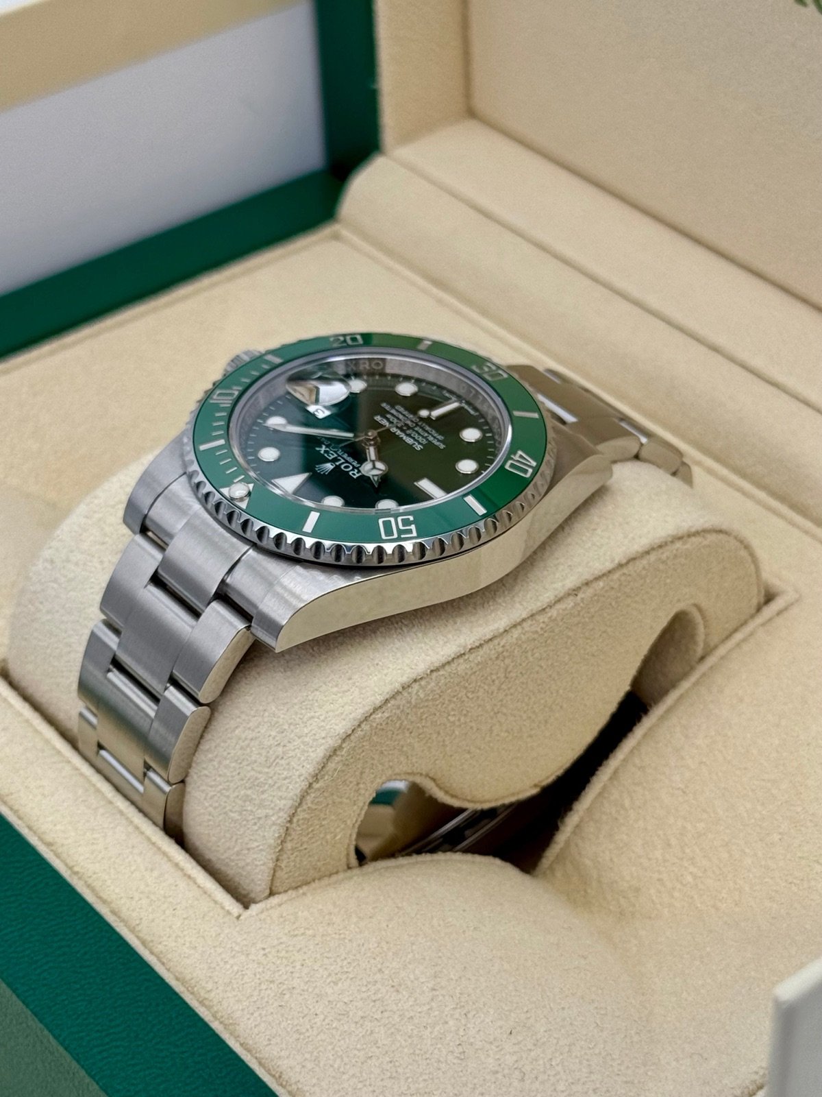 2017 Rolex Submariner “Hulk” 40mm 116610LV Green Dial - Image 7