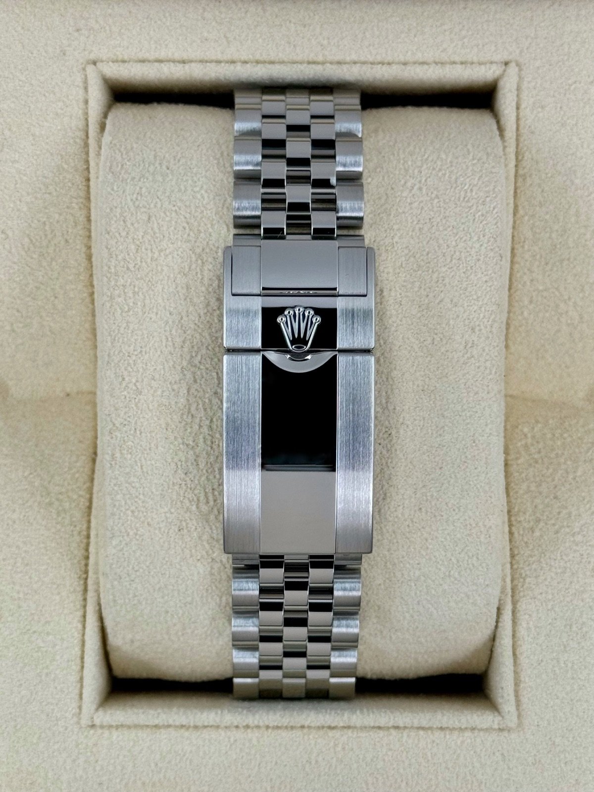 2022 Rolex GMT-Master II “Batgirl” 40mm 126710BLNR Jubilee Black Dial - Image 2