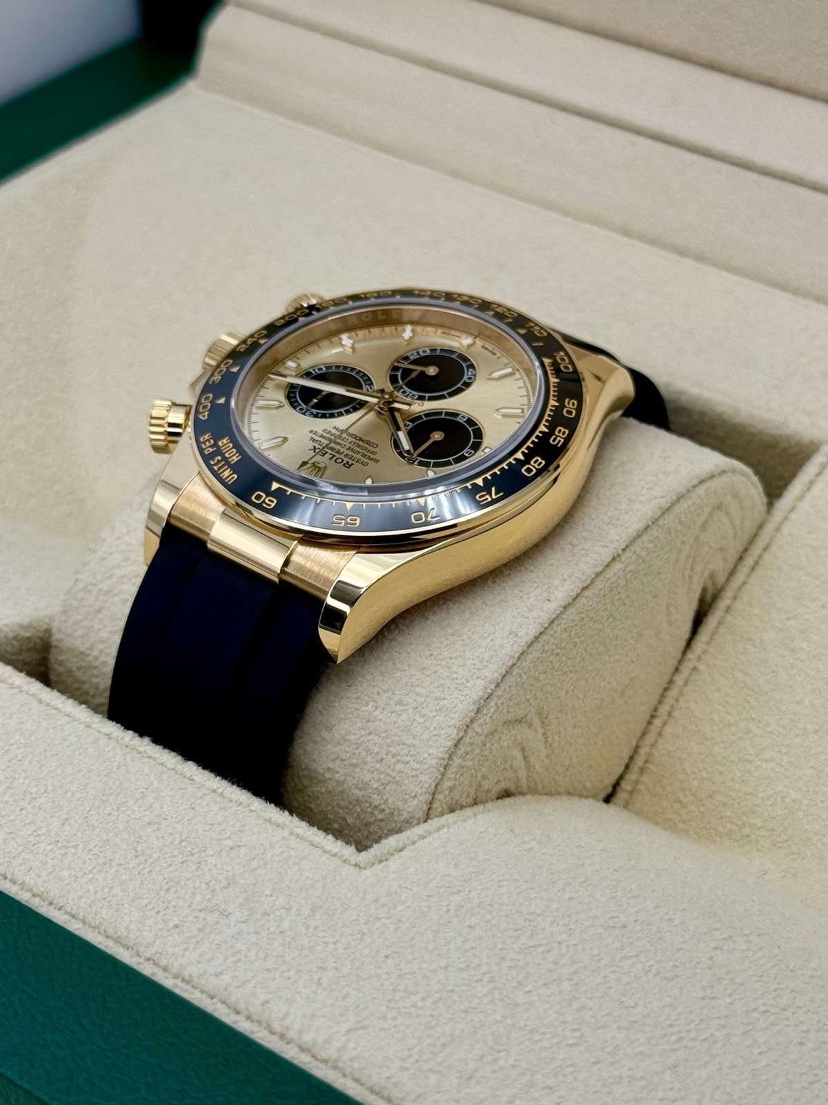 2024 Rolex Daytona 40mm 126518LN Oysterflex Champagne Dial (Unworn) - Image 7