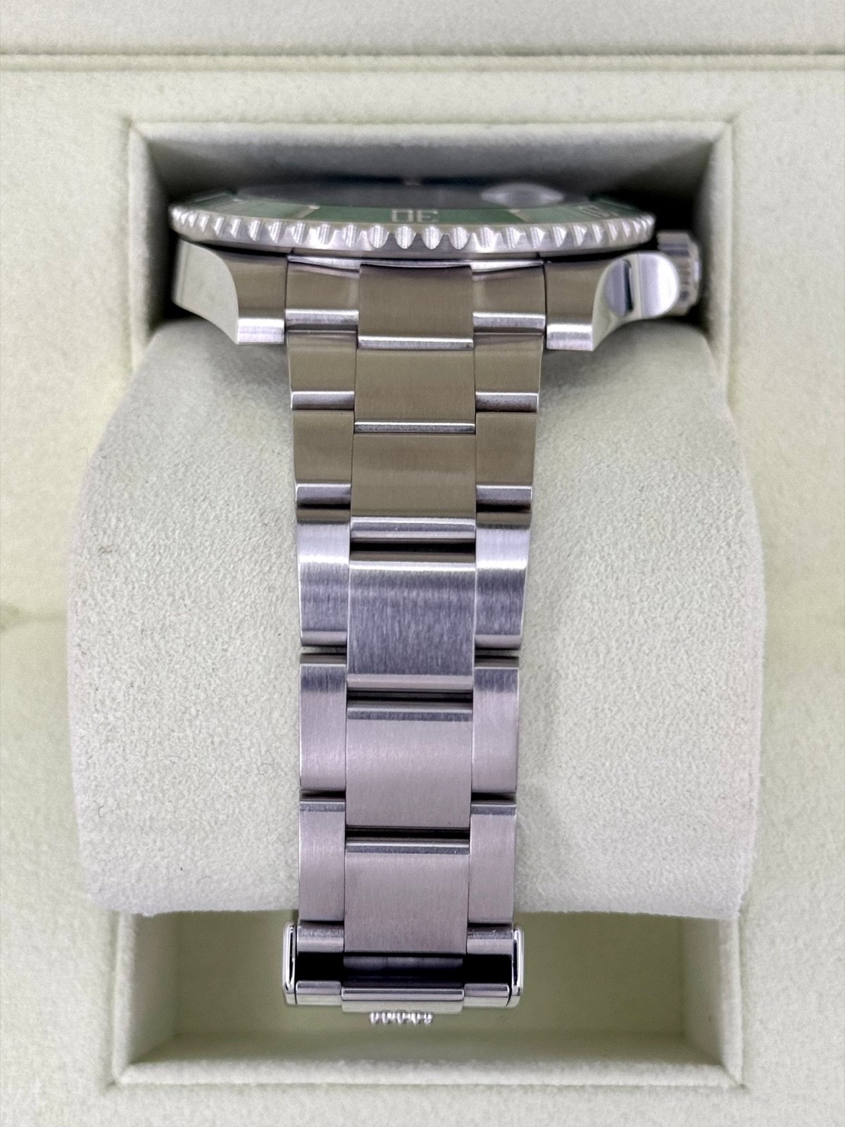2013 Rolex Submariner “Hulk” 40mm 116610LV Green Dial - Image 3
