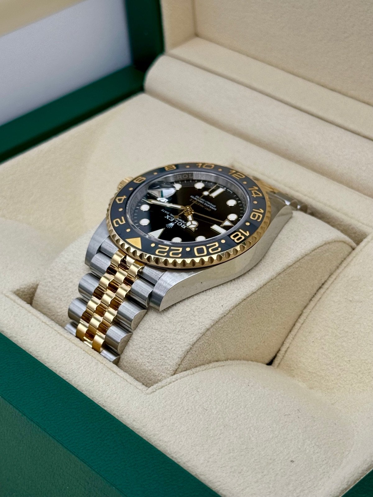 2024 Rolex GMT-Master II 40mm 126713GRNR Two-Tone Jubilee Black Dial - Image 7