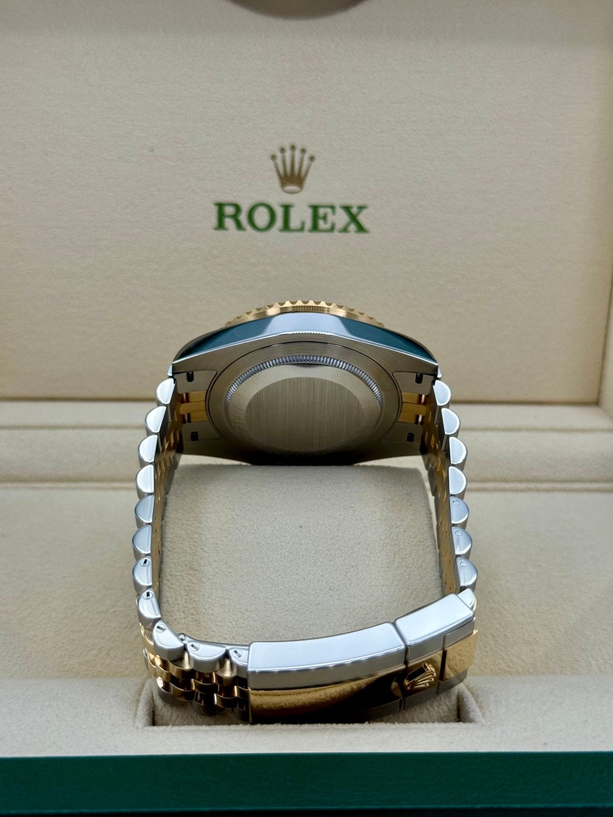 2024 Rolex GMT-Master II 40mm 126713GRNR Two-Tone Jubilee Black Dial - Image 10
